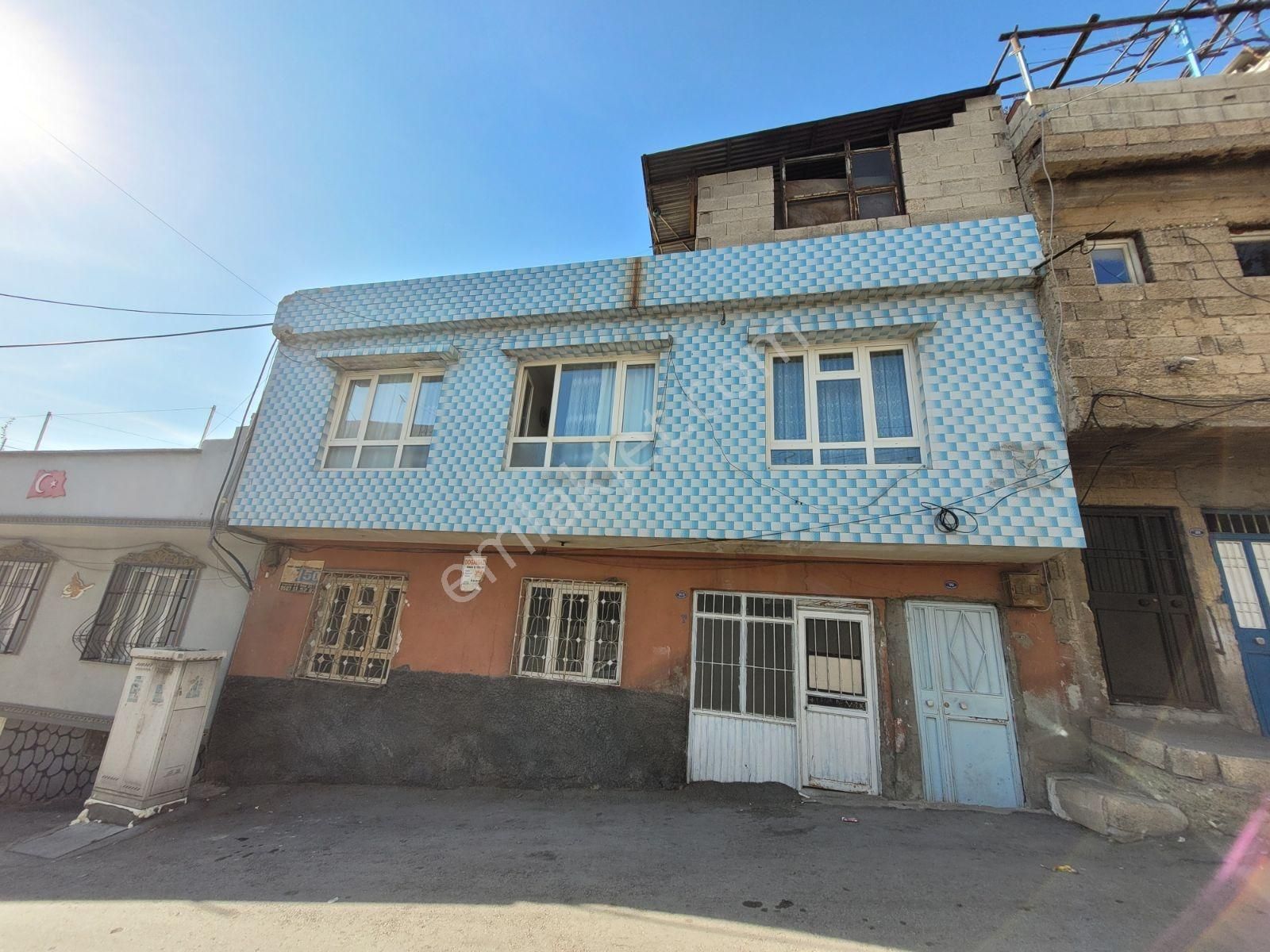 Metyap Konuttan Satılık 2 Katlı Müstakil Ev