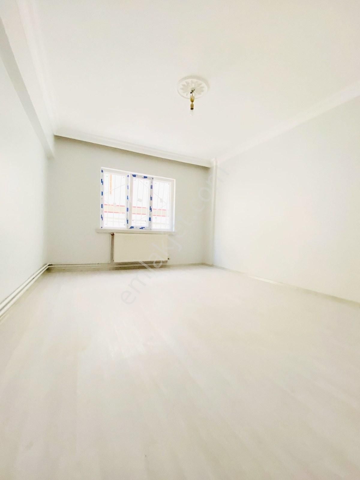 Valentia'dan Natoyolu Cadde Yanı Yapılı 3+1 Satılık Daire !!! - Görsel 7