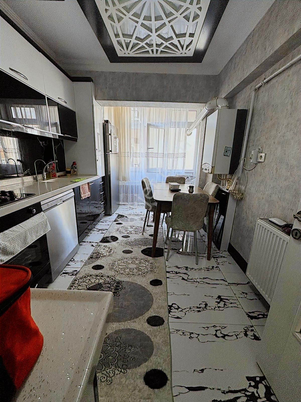 Torun^dan Full Yapılı Ön Cephe Geniş Masrafsız 3+1 Arakat Daire - Görsel 5