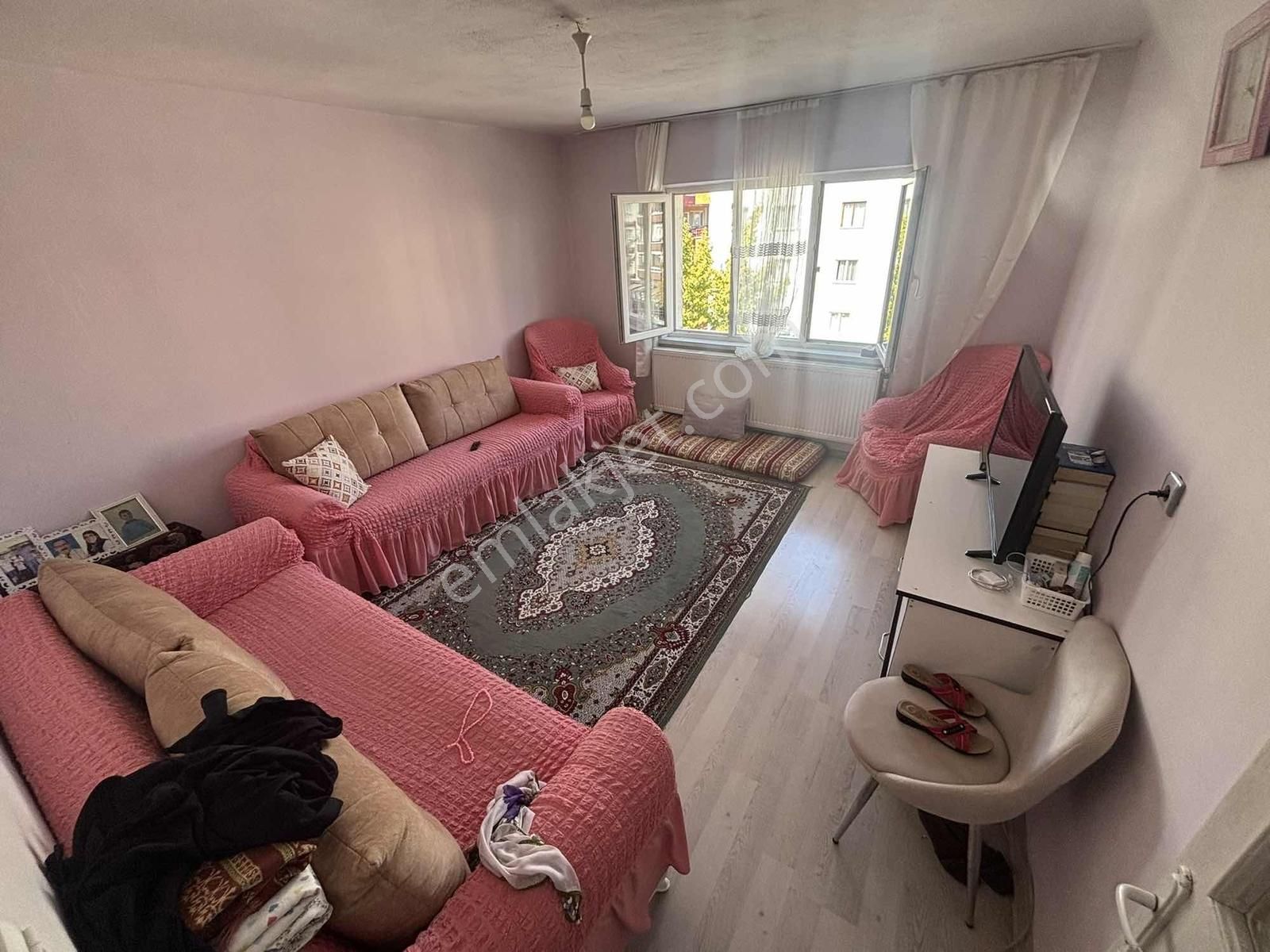 Torun'dan Yaşar Kemal Cad.arakatta Bağımsız Masrafsız 2+1 Daire