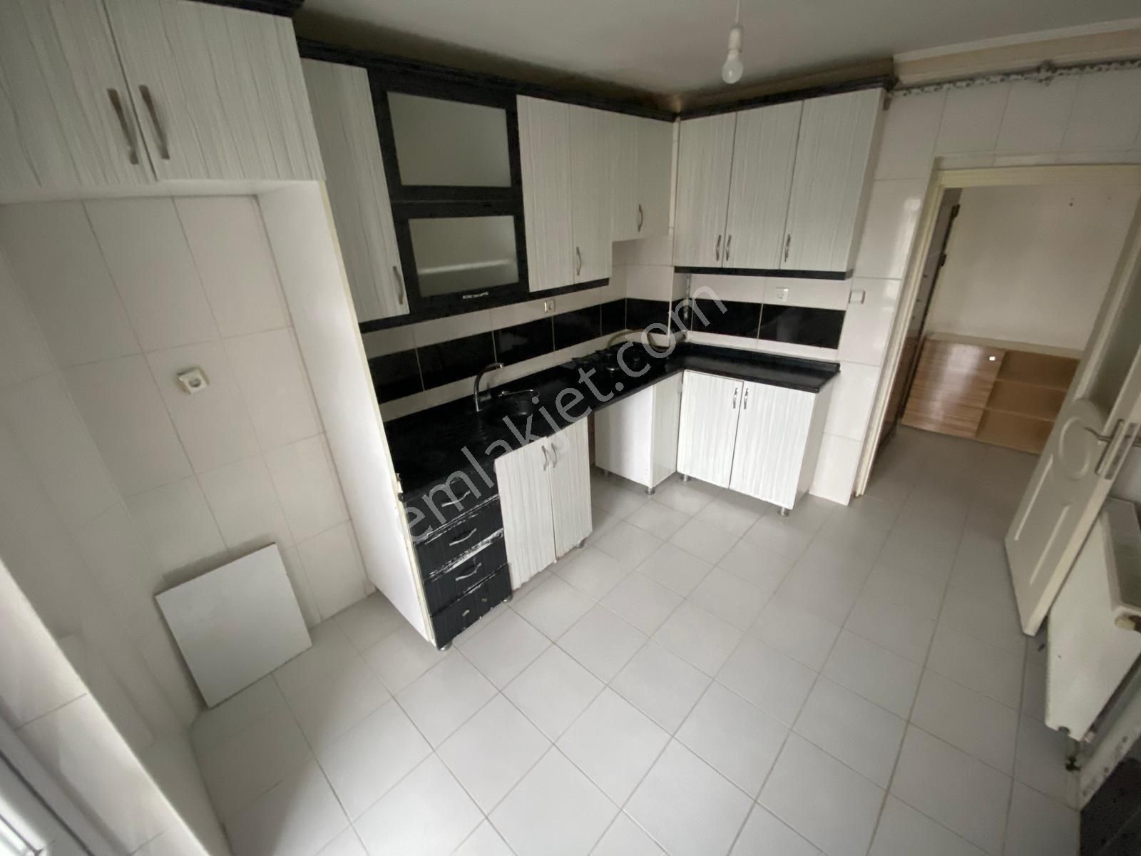 Yaşarkemal Cad. Ön Cephe Asansörlü Ara Katta 3+1 Bağımsız Dairee - Görsel 33