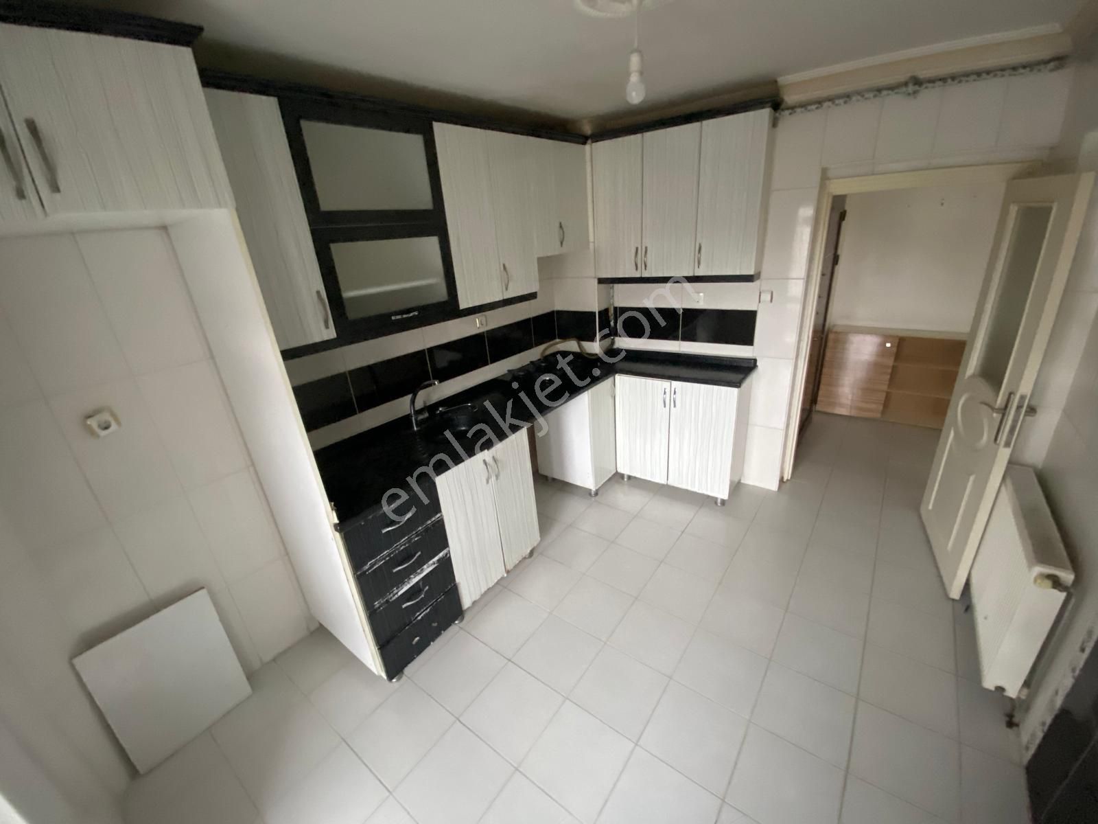 Yaşarkemal Cad. Ön Cephe Asansörlü Ara Katta 3+1 Bağımsız Dairee - Görsel 35