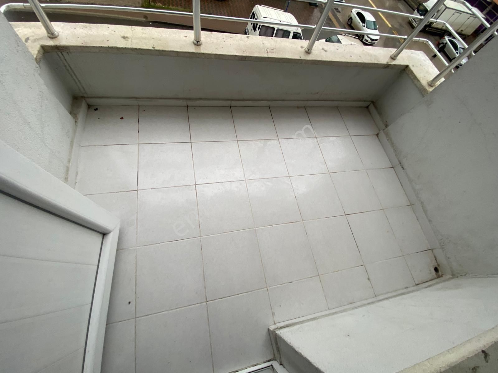 Yaşarkemal Cad. Ön Cephe Asansörlü Ara Katta 3+1 Bağımsız Dairee - Görsel 7