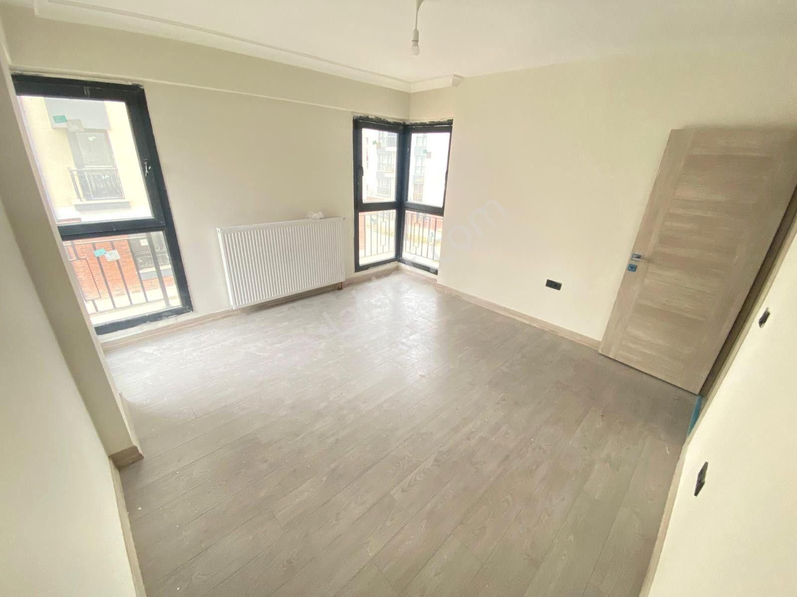 Sincan Saraycık Mh'de 3+1 Ebeveyn B. O Oturmaya Hazır Ara Katta Satılık Daire - Görsel 2