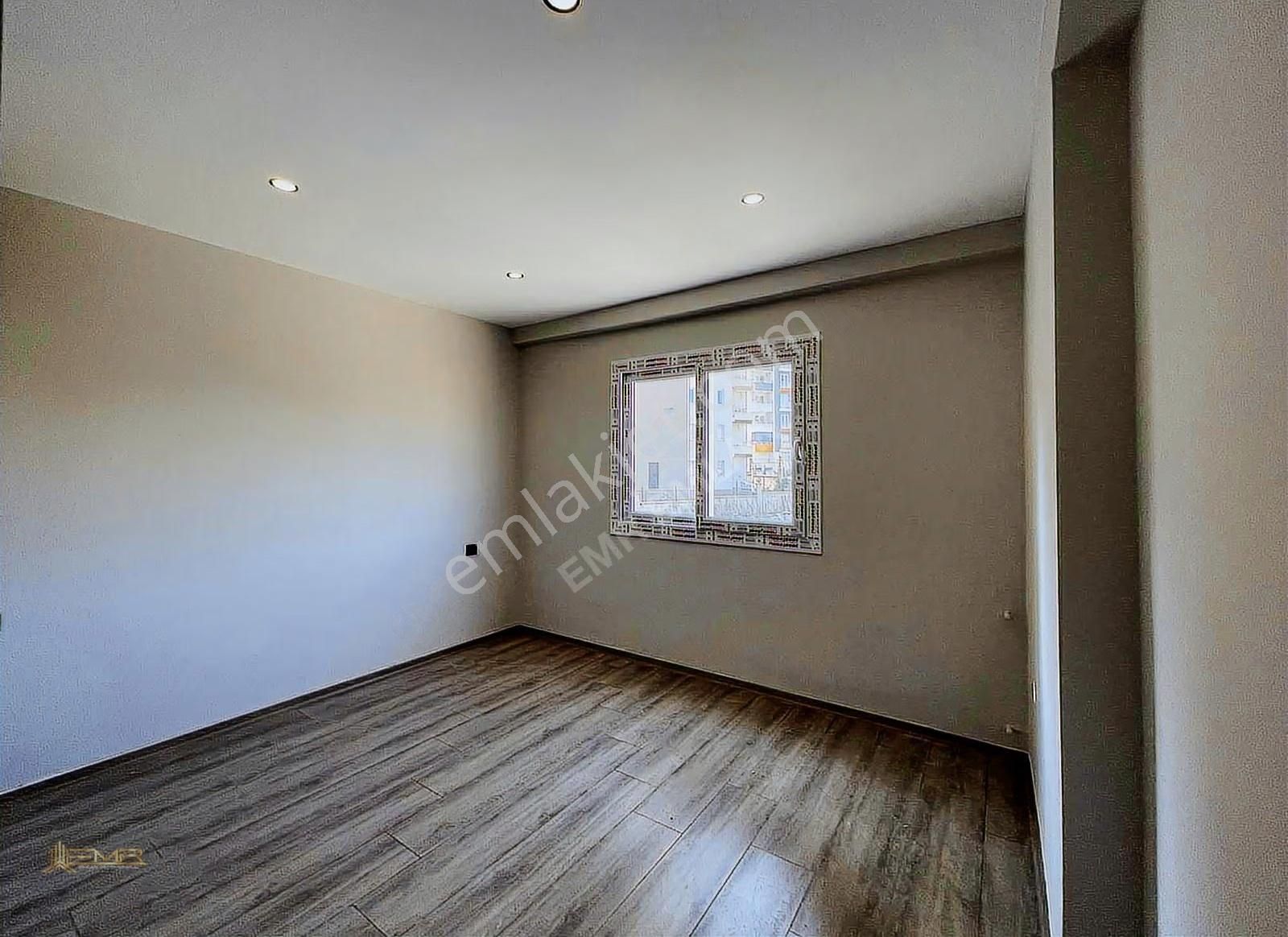 Emr'den 1+1 Uygun Lokasyon Daire