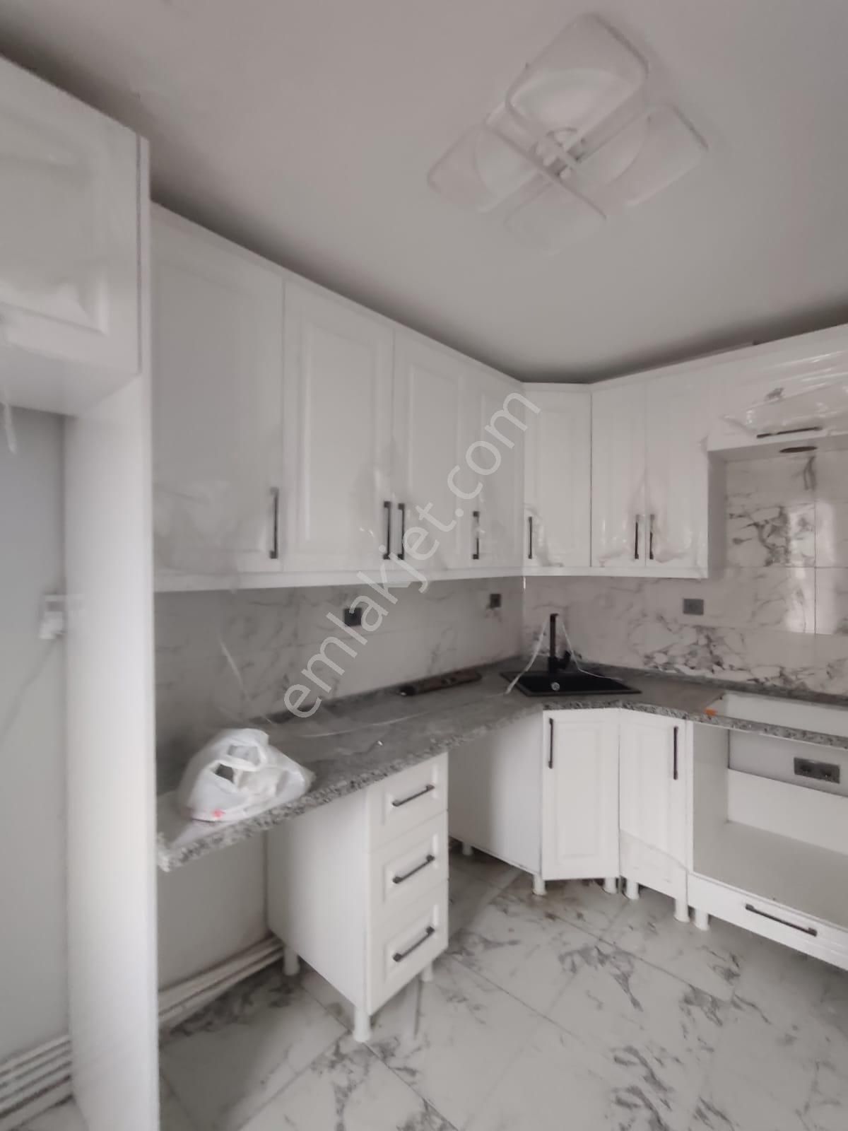 Kumla'da Yeni Tadilatlı Kombili 2+1 Daire - Görsel 9