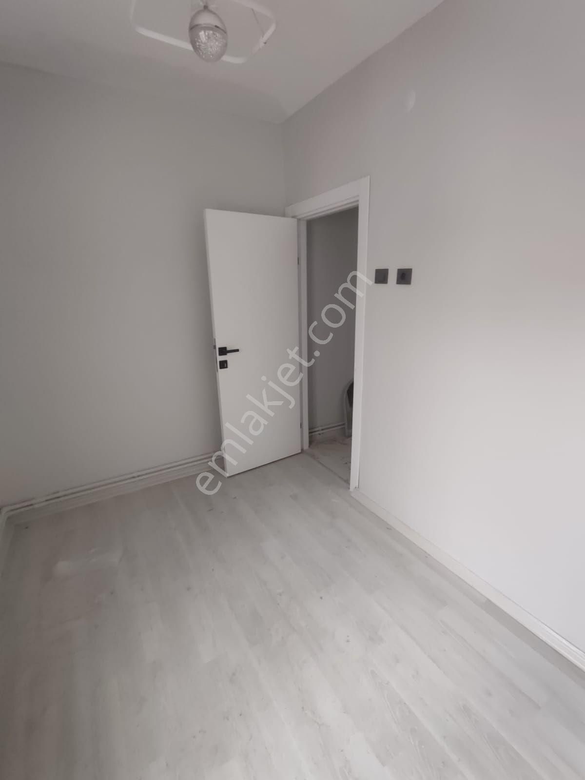 Kumla'da Yeni Tadilatlı Kombili 2+1 Daire - Görsel 13