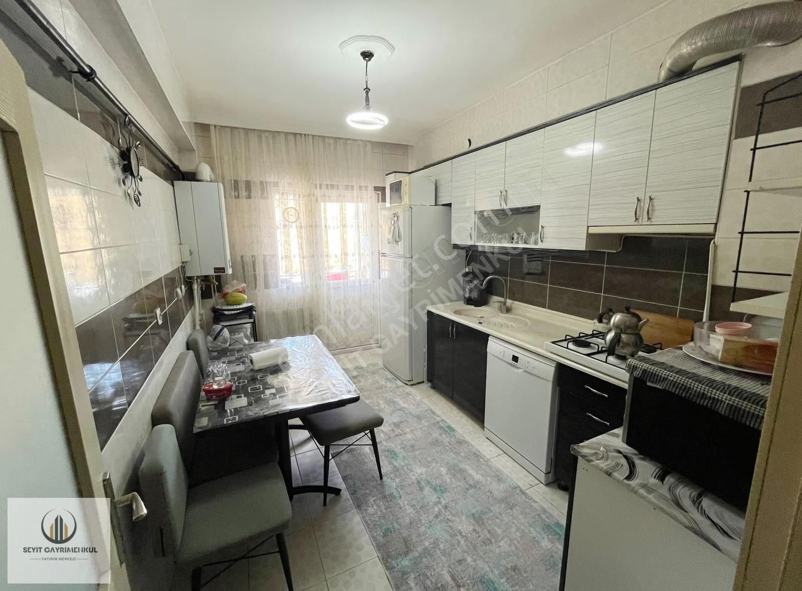 ▄seyit Gayrimenkul▄bu Fiyata Yok.! Hocalı Cad.paralel Yapılı 3+1