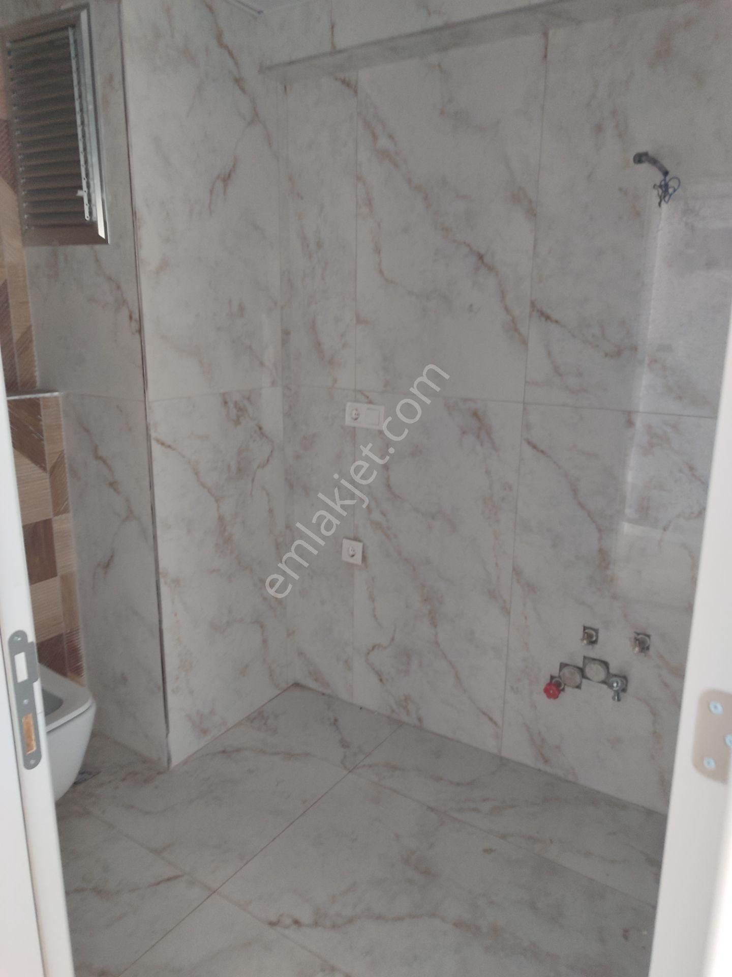 Kemalpaşanın Merkezinde Satılık Daire 1+1 Yeni Sıfır Asansörlü - Görsel 10