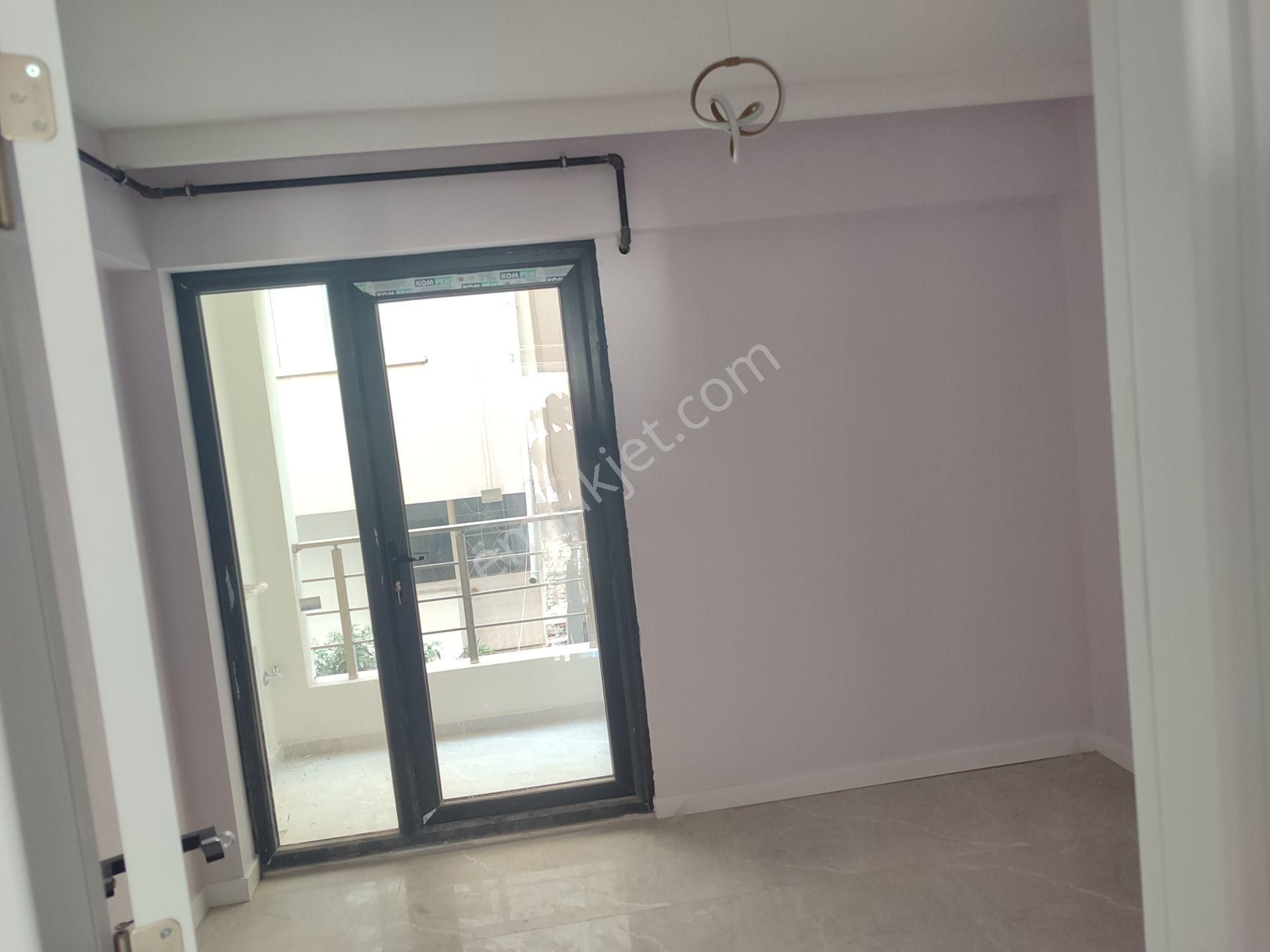 Kemalpaşanın Merkezinde Satılık Daire 1+1 Yeni Sıfır Asansörlü - Görsel 14