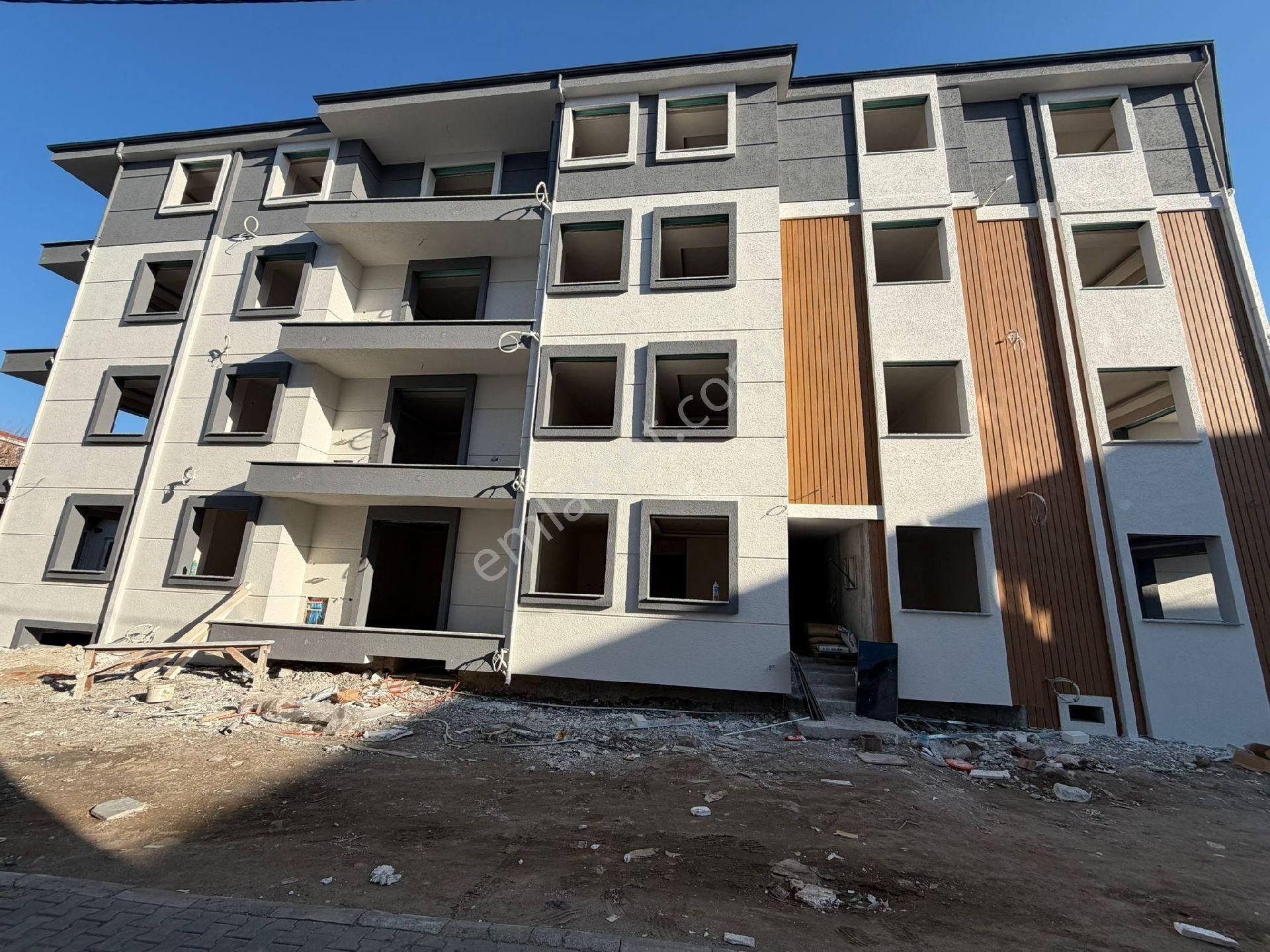 Arı Emlaktan Satılık