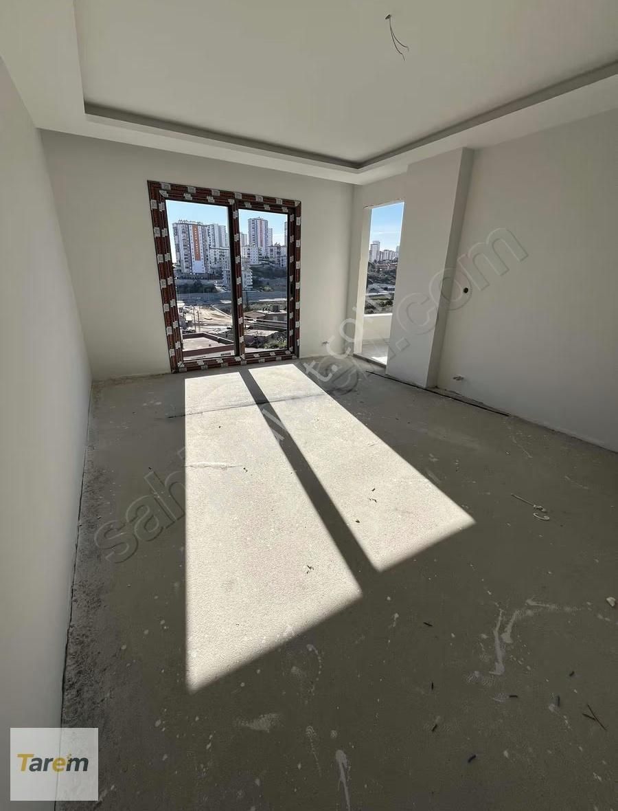 Takbaşı 'ta Satılık 3+1 Daire Asansörlü Bina - Görsel 3