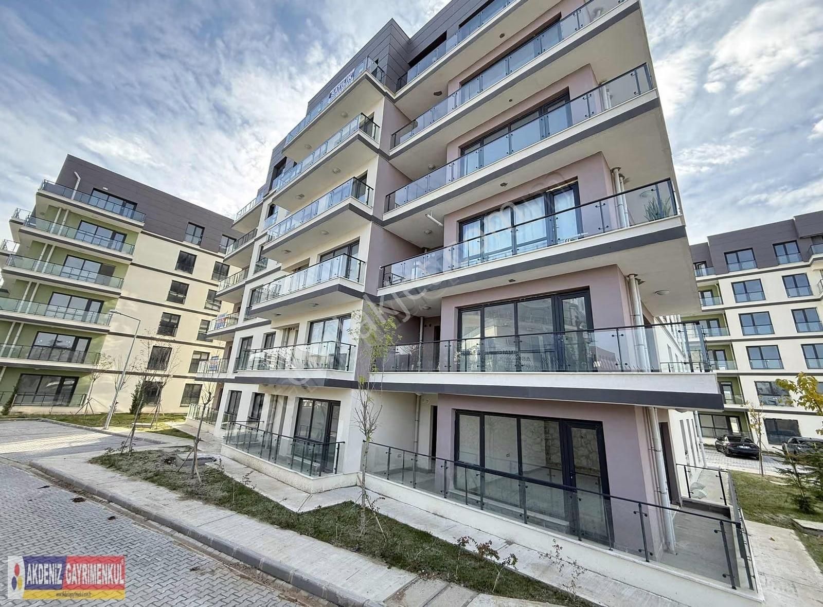 Güzelyalıda Göl Manzaralı Cazip Fiyat 2+1 Çift Cepheli K.mutfak - Görsel 15