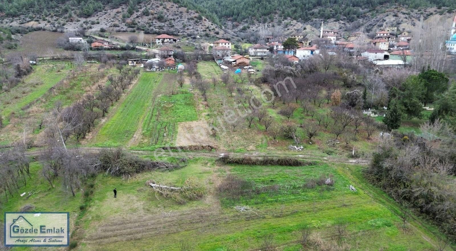 Geyve Şehrende Köye 100metre Yola Cepheli 357 M² Düz Zemin Araz - Görsel 29