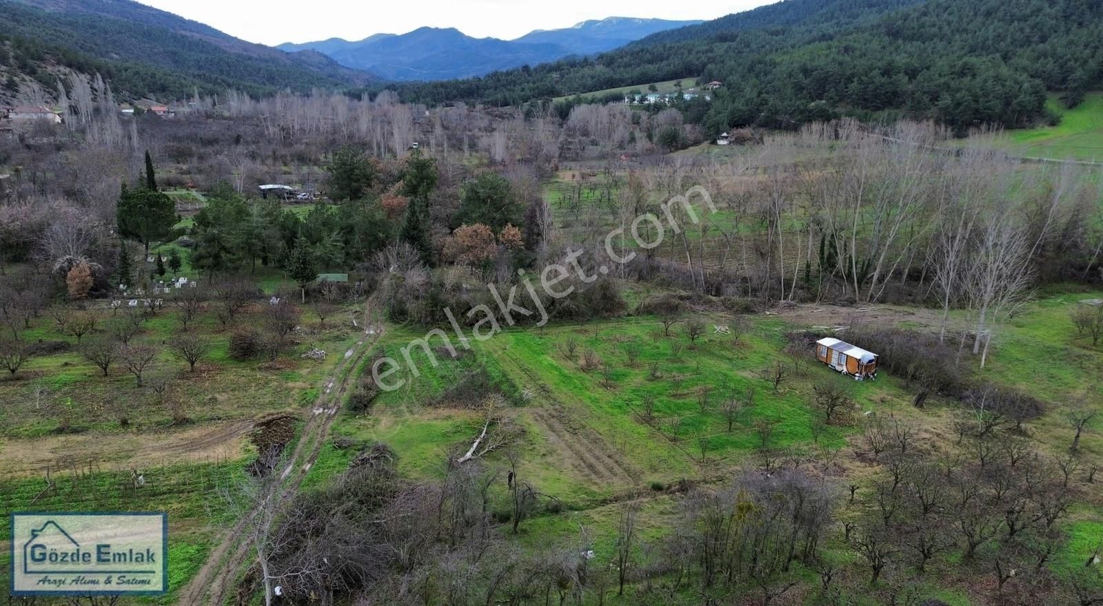 Geyve Şehrende Köye 100metre Yola Cepheli 357 M² Düz Zemin Araz - Görsel 31