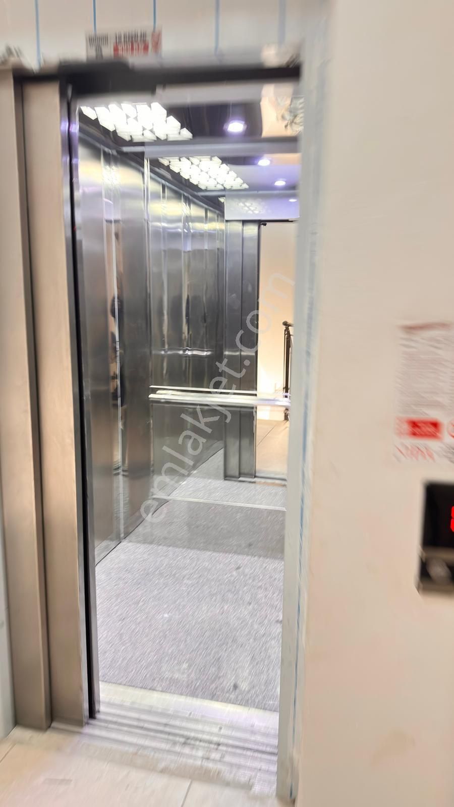 Torun^dan Yeni Binada Asansörlü Ebeveyn B.3+1 Daire - Görsel 23