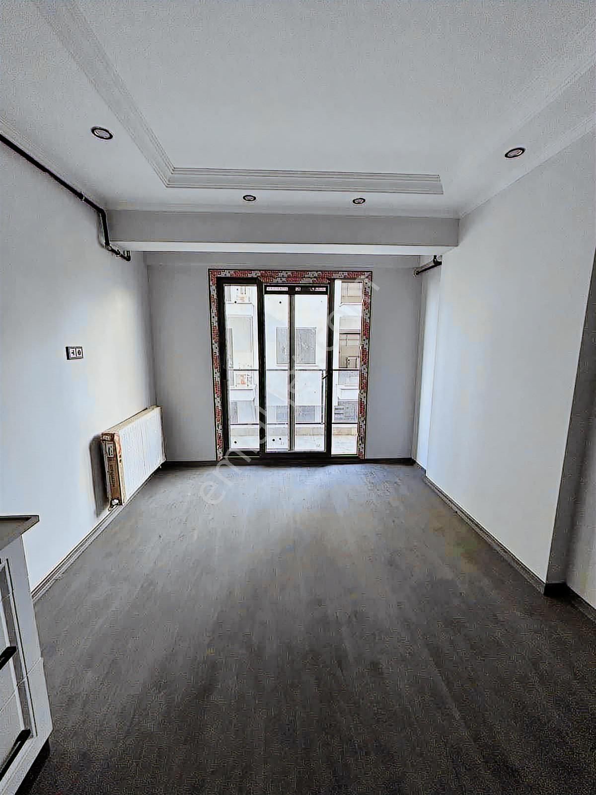 Emlak Center'dan Muradiye Mah Satılık 1+1 Sıfır Ara Kat Daire - Görsel 13