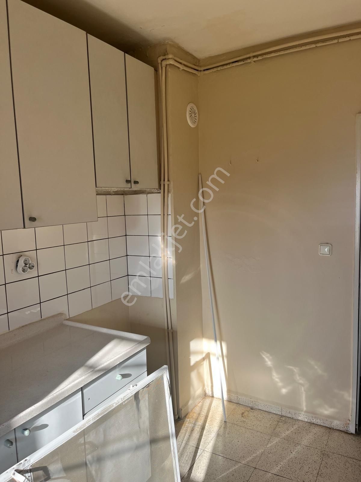 Adana Yüreğir Kaymakamlığın Orda Polis Okuluna Yakın Kiralık İçi Yenilenmiş 2+1 Fırsat Daire - Görsel 9