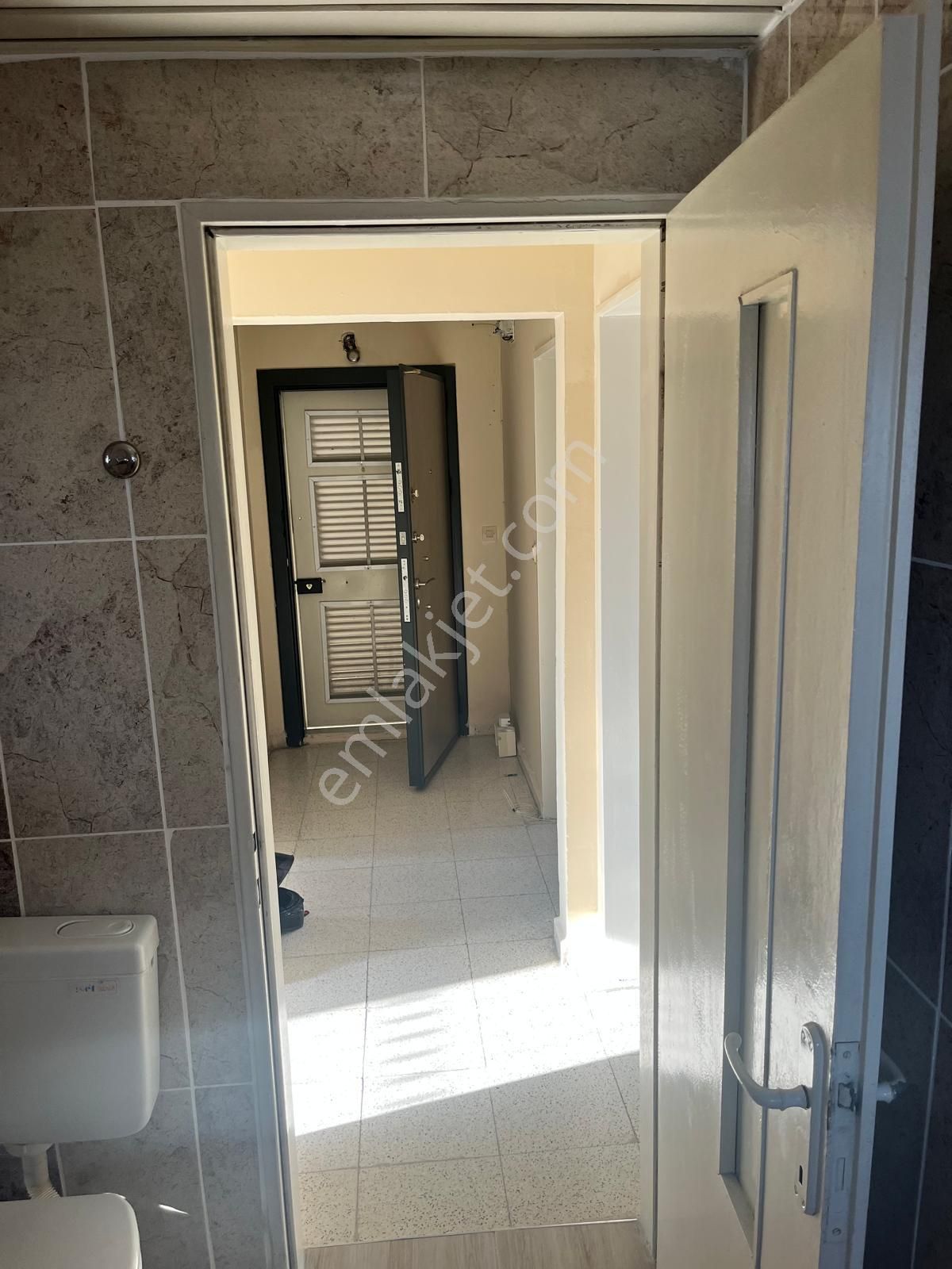 Adana Yüreğir Kaymakamlığın Orda Polis Okuluna Yakın Kiralık İçi Yenilenmiş 2+1 Fırsat Daire - Görsel 10