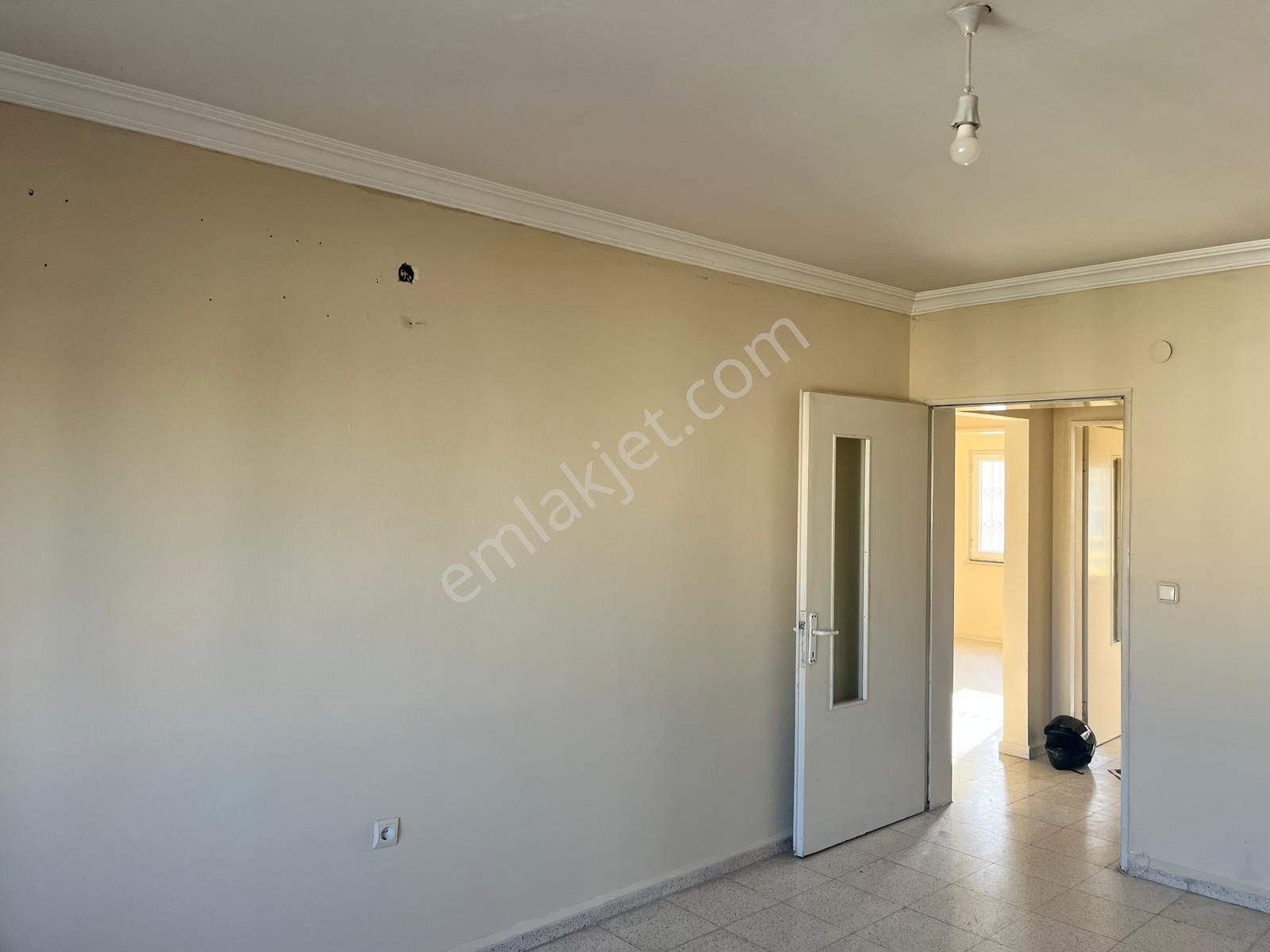 Adana Yüreğir Kaymakamlığın Orda Polis Okuluna Yakın Kiralık İçi Yenilenmiş 2+1 Fırsat Daire - Görsel 24