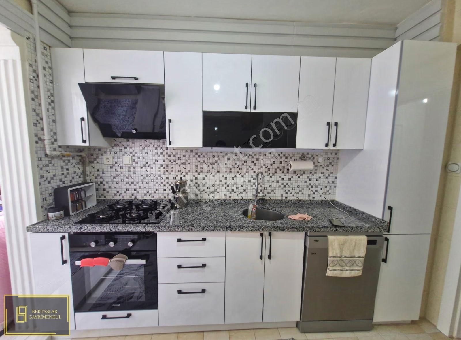 Metroya 10 Dk,arakat,balkon,ayrı Wc'li,içi Yapılı,geniş (3+1) - Görsel 29