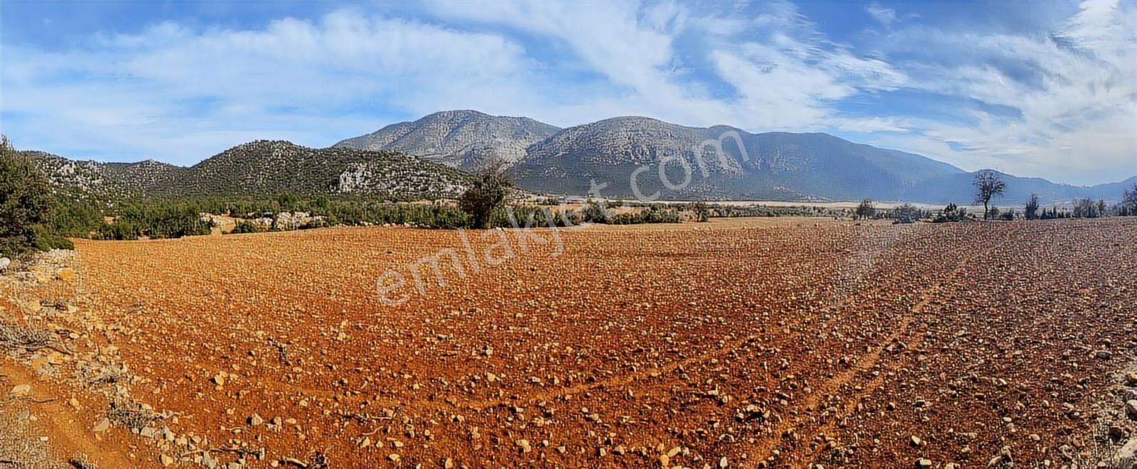 Antalya Döşemealtı Akkoç Mahallesinde 3.497 M² Yatırımlık Tarla - Görsel 9