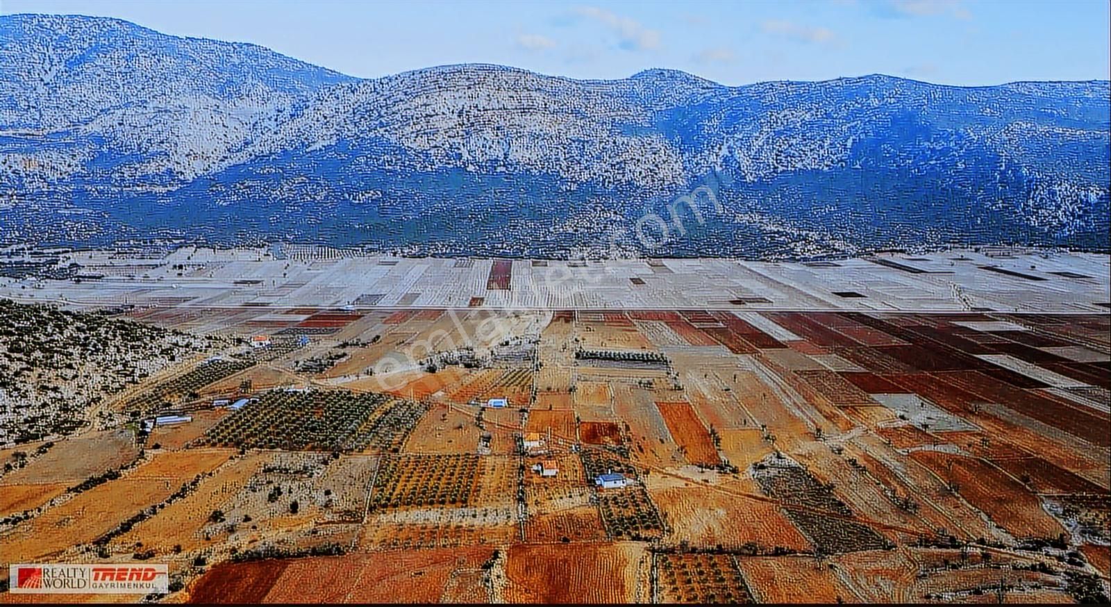 Antalya Döşemealtı Akkoç Mahallesinde 3.497 M² Yatırımlık Tarla - Görsel 2