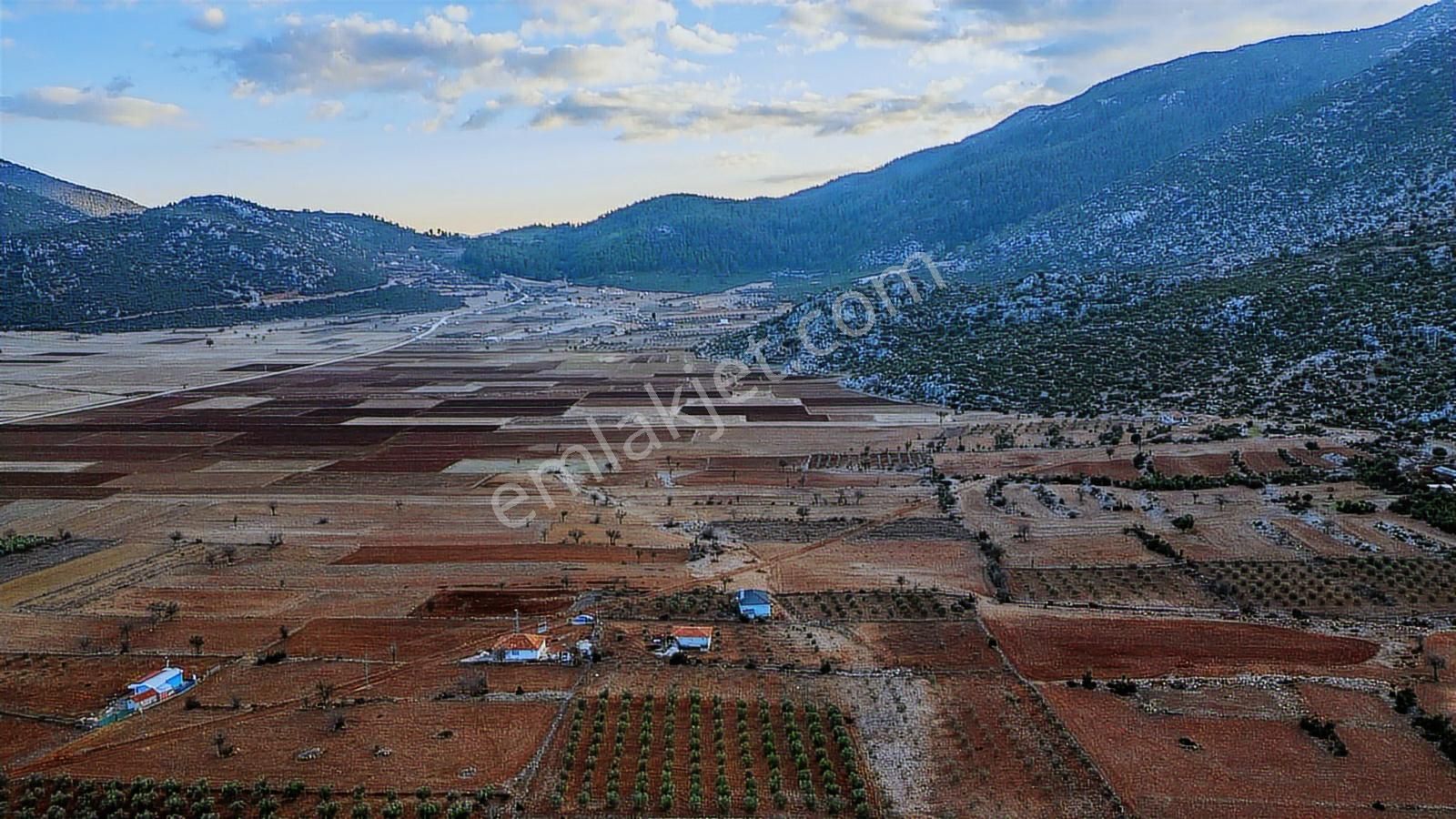 Antalya Döşemealtı Akkoç Mahallesinde 3.497 M² Yatırımlık Tarla - Görsel 17