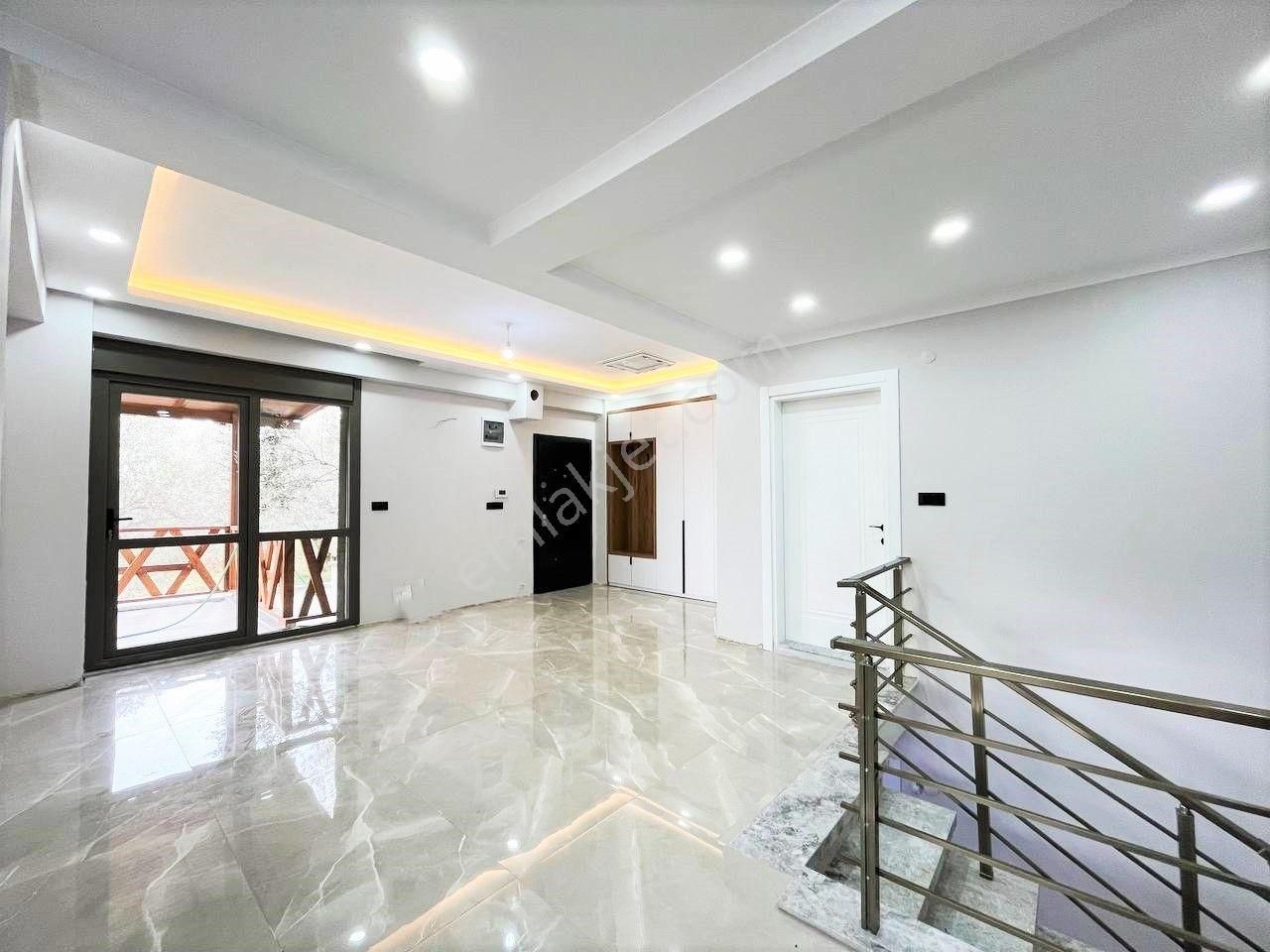 👉aygülden Güre'de Sıfır Ful Deniz Manzaralı 300 M2 Arsa İçi Tam Bağımsız 3+1 Satılık Mustakil Villa - Görsel 6