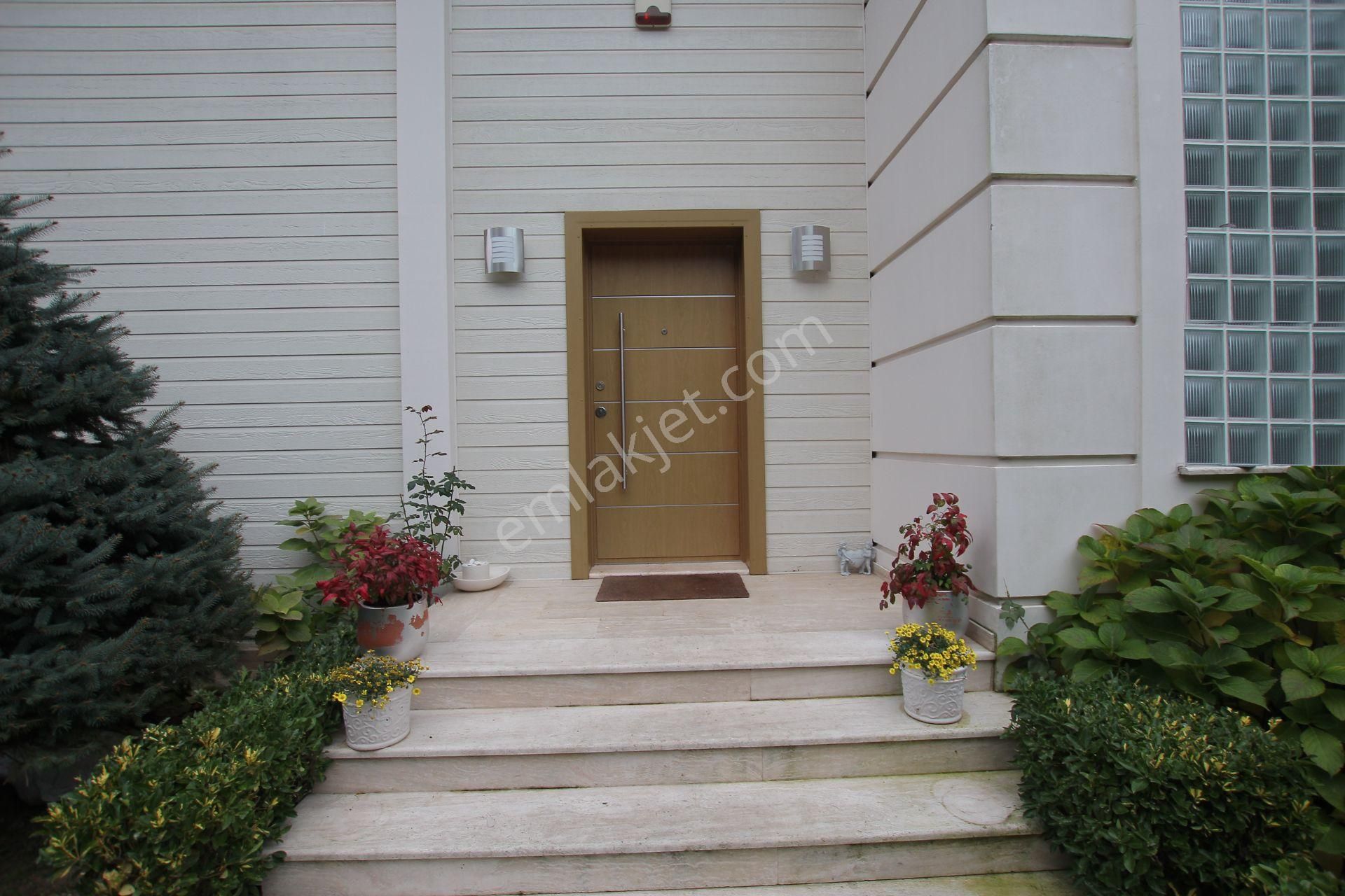 Acarkent'de Çelik Çatılık Yeni Dekorasyonlu Cazip Villa - Görsel 7