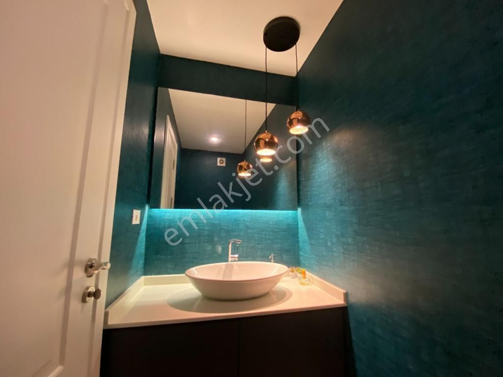 Acarkent'de Çelik Çatılık Yeni Dekorasyonlu Cazip Villa - Görsel 9