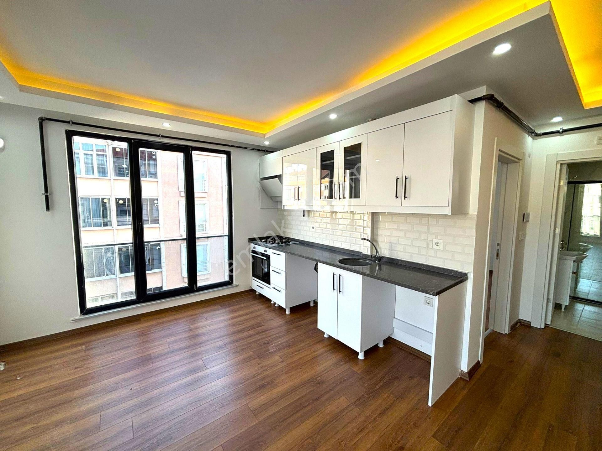 **eryıldız İnşaat'tan**acilll Trepaş Yanı Çarşı İçinde İskanlı Lüks 1+1 - Görsel 19