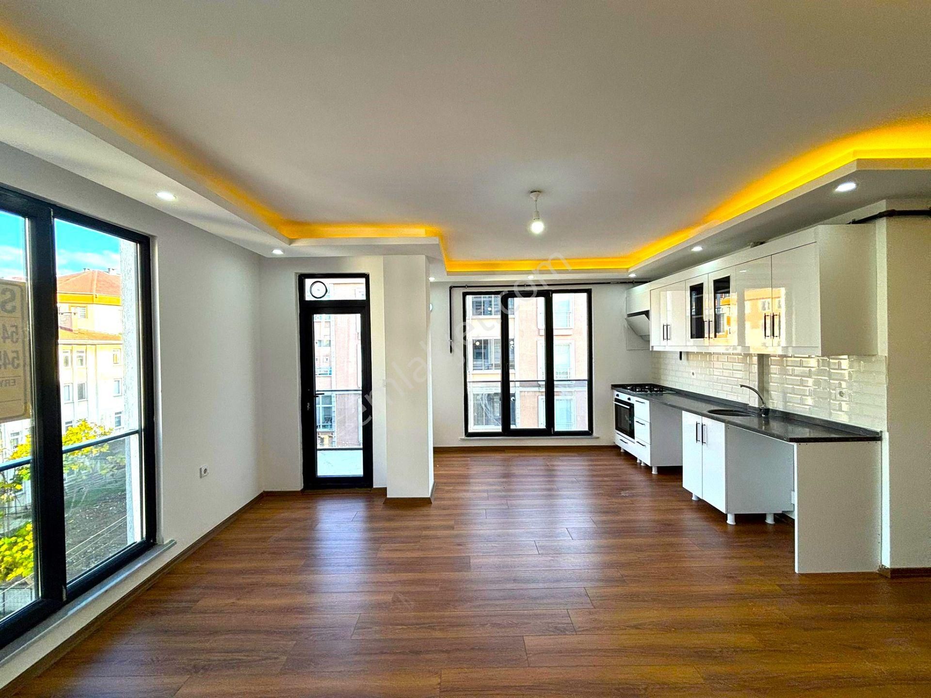 **eryıldız İnşaat'tan**acilll Trepaş Yanı Çarşı İçinde İskanlı Lüks 1+1 - Görsel 8