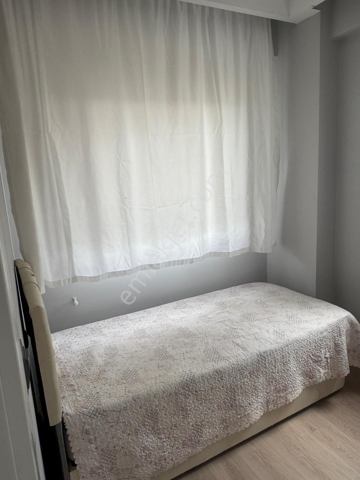 Adana Sarıçamda Gültepe Gelinçik Caddesi Yakınında 1+1 Eşyaları Sıfır Kiralık Fırsat Daire .. - Görsel 2