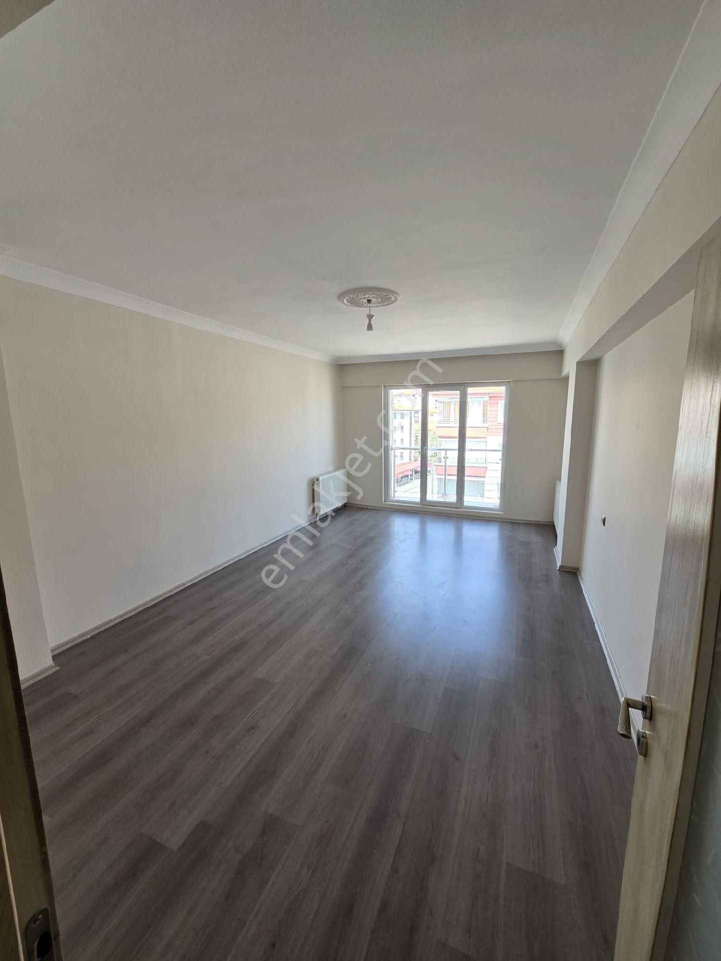 Sena Emlak Tan 3+1 Kat'ta Satılık Daire - Görsel 12