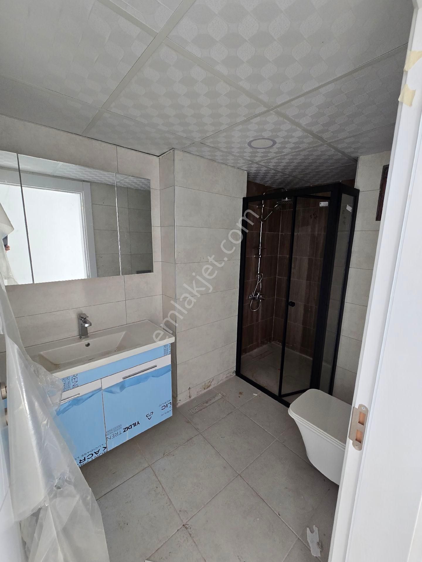 Değirmenderede Doğalgazlı Asansörlü Otoparklı Havuzlu Panjurlu Yerden Isıtmalı 1+1 2+1 Daireler - Görsel 20