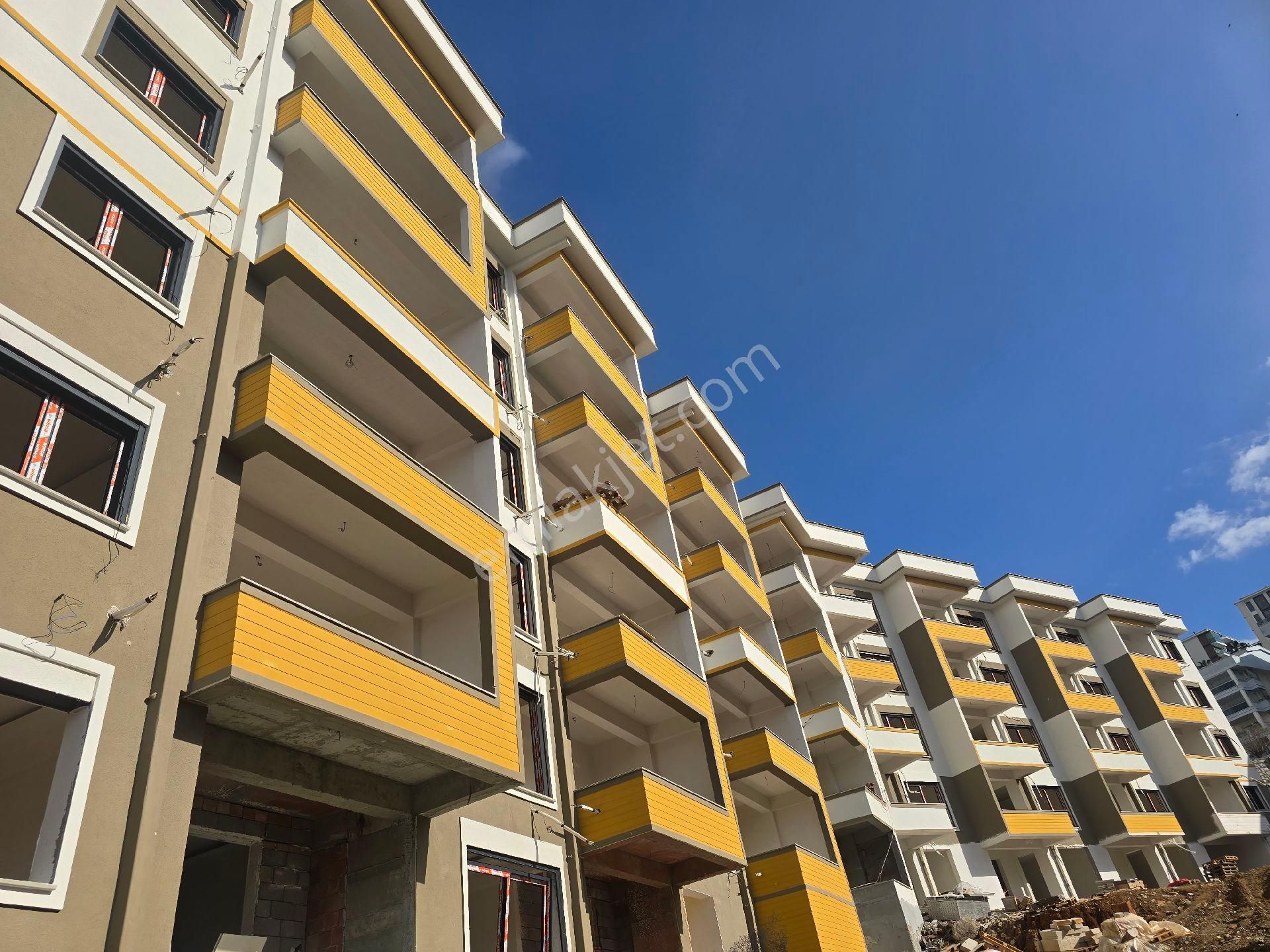 Değirmenderede Doğalgazlı Asansörlü Otoparklı Havuzlu Panjurlu Yerden Isıtmalı 1+1 2+1 Daireler - Görsel 4