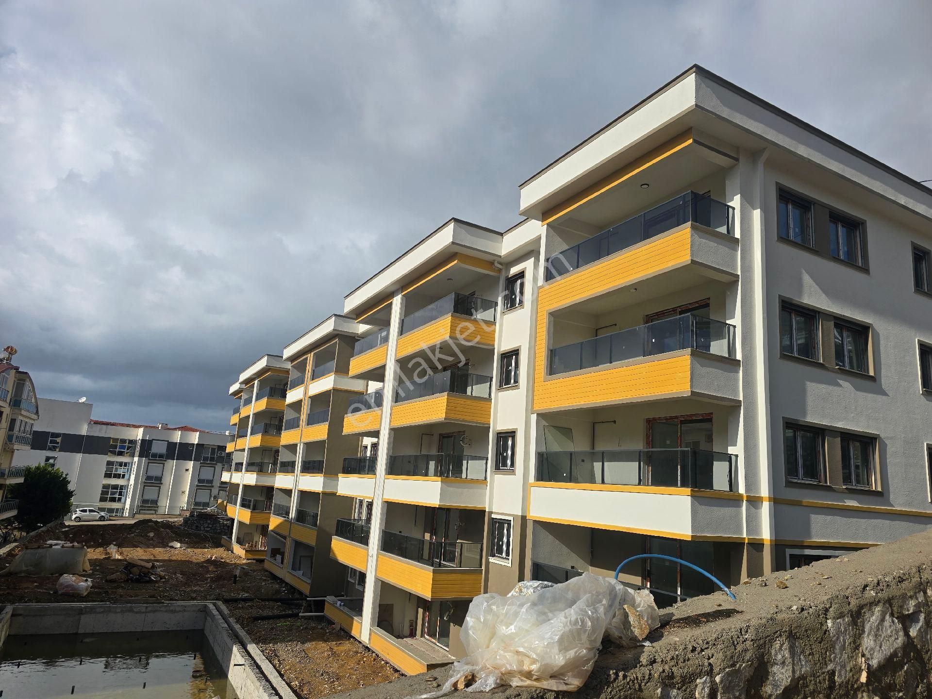 Değirmenderede Doğalgazlı Asansörlü Otoparklı Havuzlu Panjurlu Yerden Isıtmalı 1+1 2+1 Daireler - Görsel 3