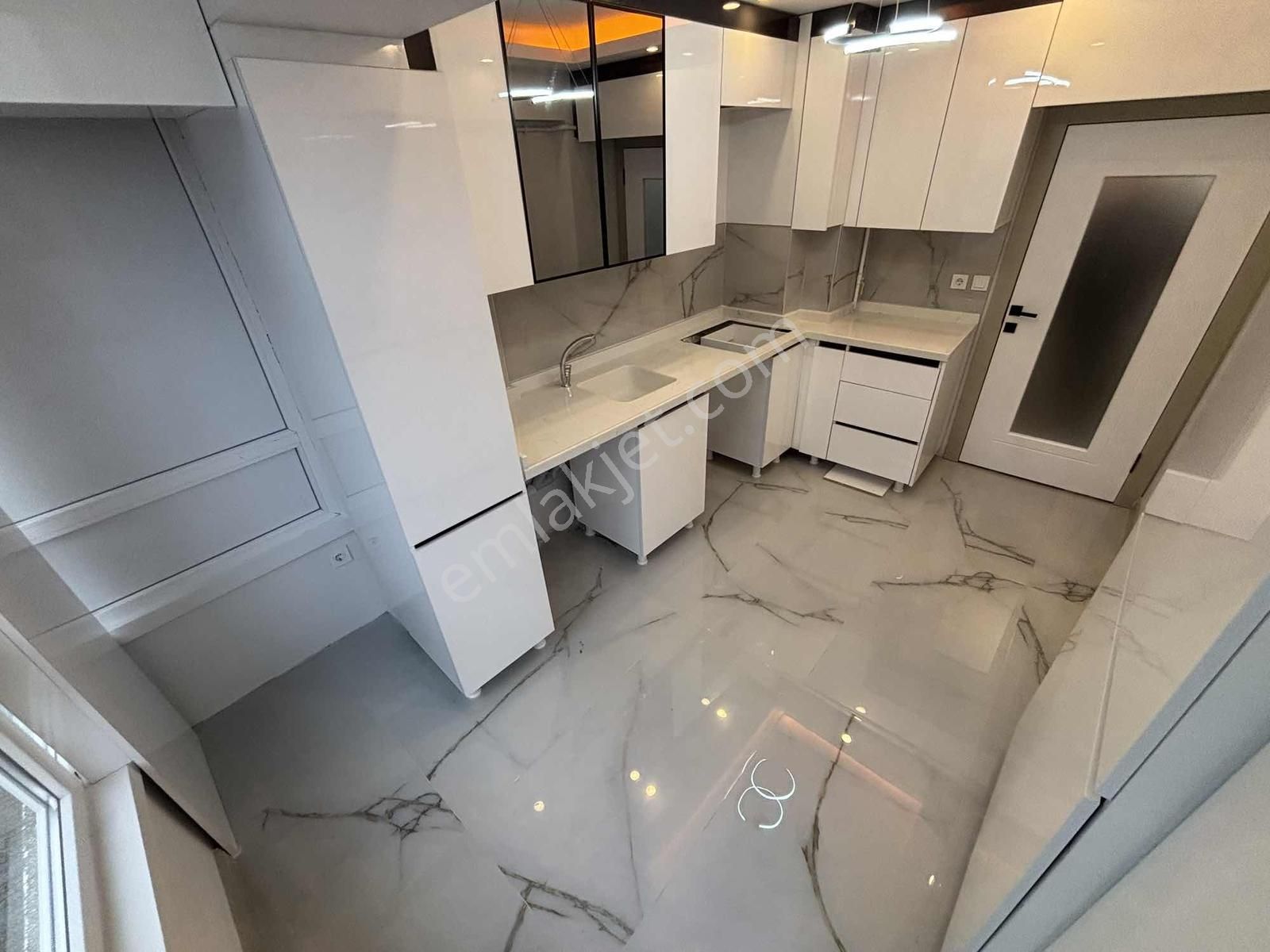 Torun^dan Ultralüx Yapılı Bağımsız Ön Cephe 3+1 Arakat Daire - Görsel 8