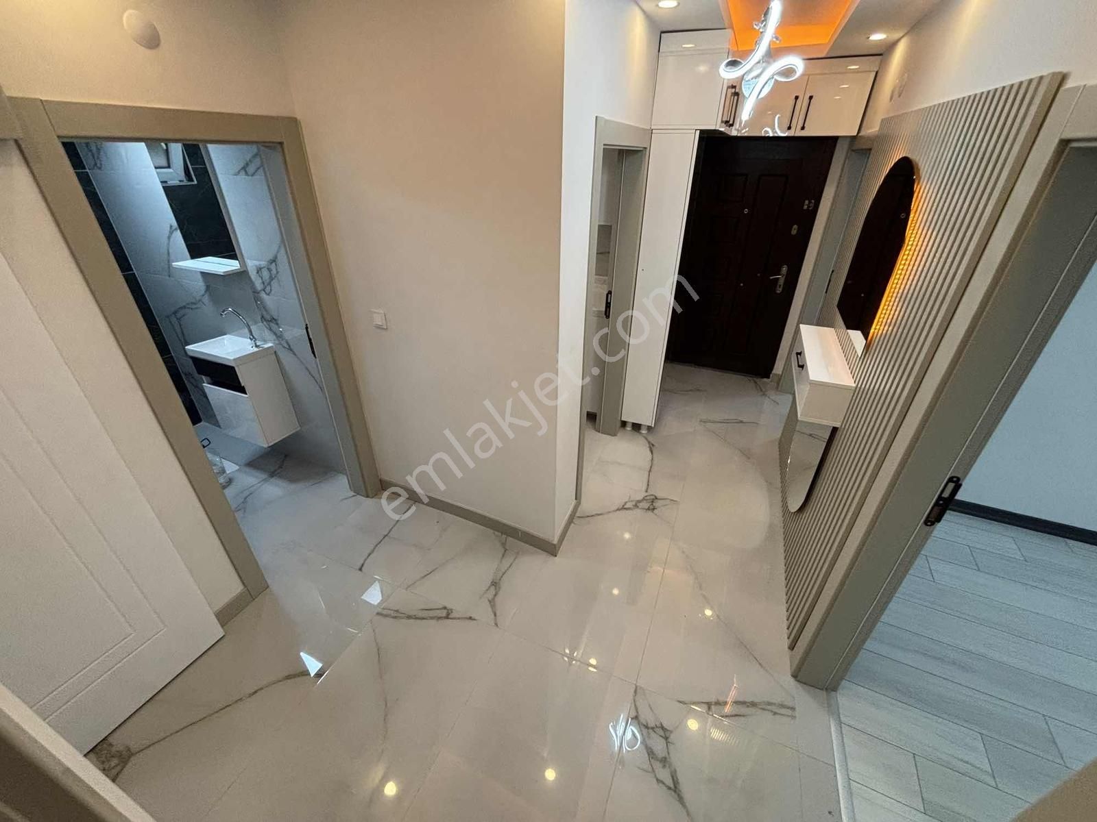 Torun^dan Ultralüx Yapılı Bağımsız Ön Cephe 3+1 Arakat Daire - Görsel 6