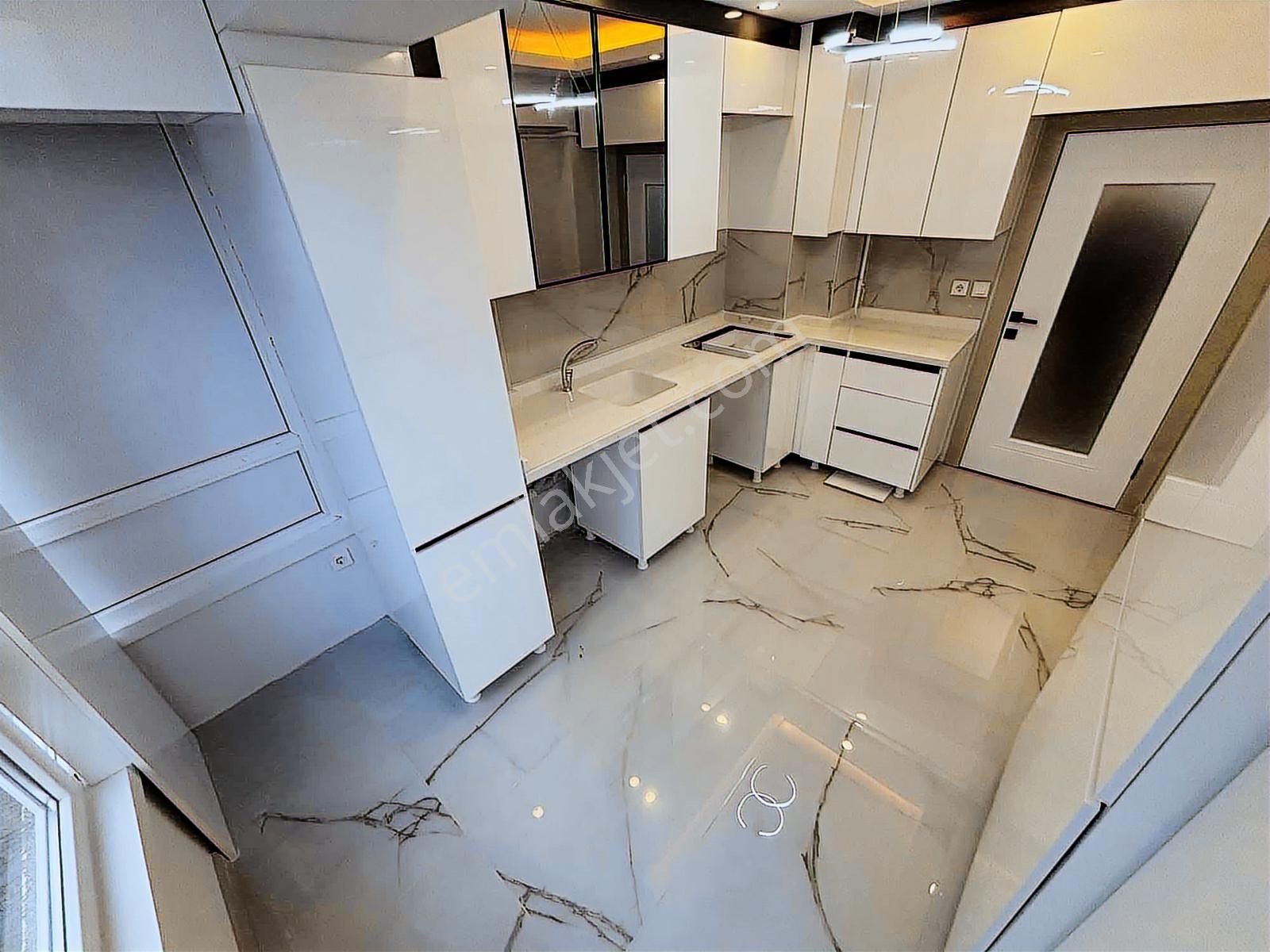 Torun^dan Ultralüx Yapılı Bağımsız Ön Cephe 3+1 Arakat Daire - Görsel 34