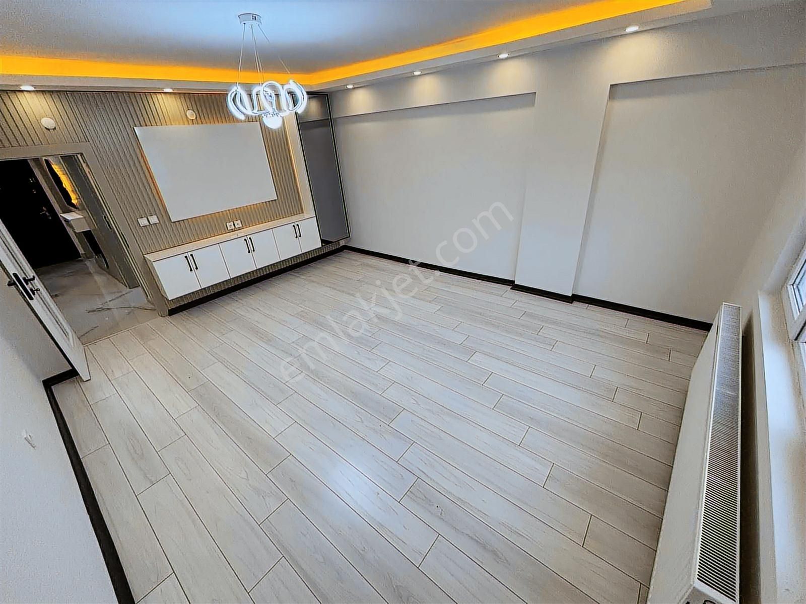 Torun^dan Ultralüx Yapılı Bağımsız Ön Cephe 3+1 Arakat Daire - Görsel 14