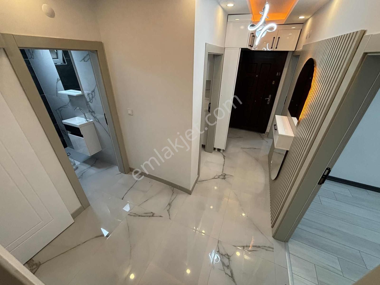 Torun^dan Ultralüx Yapılı Bağımsız Ön Cephe 3+1 Arakat Daire - Görsel 30