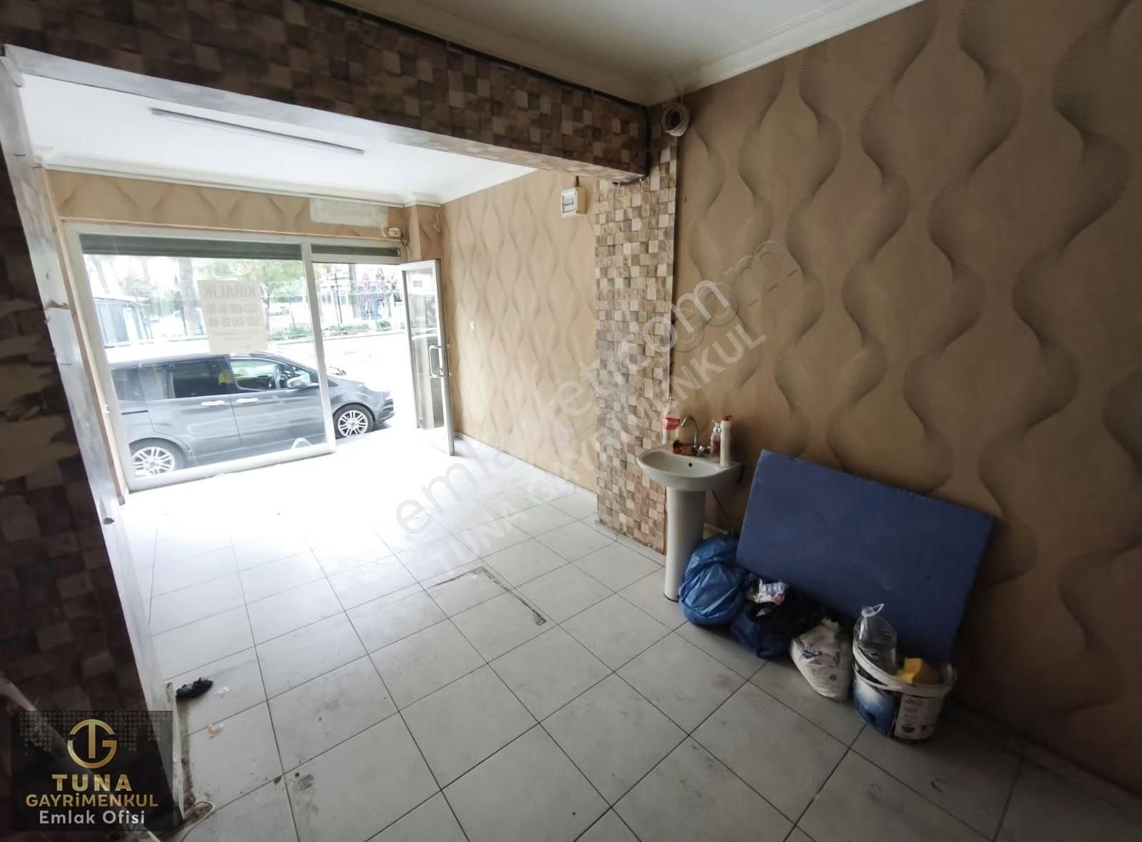 Bağcılar Hürriyet Mah Kiralık Dükkan 20m2 Ana Cadde Üstünde! - Görsel 4