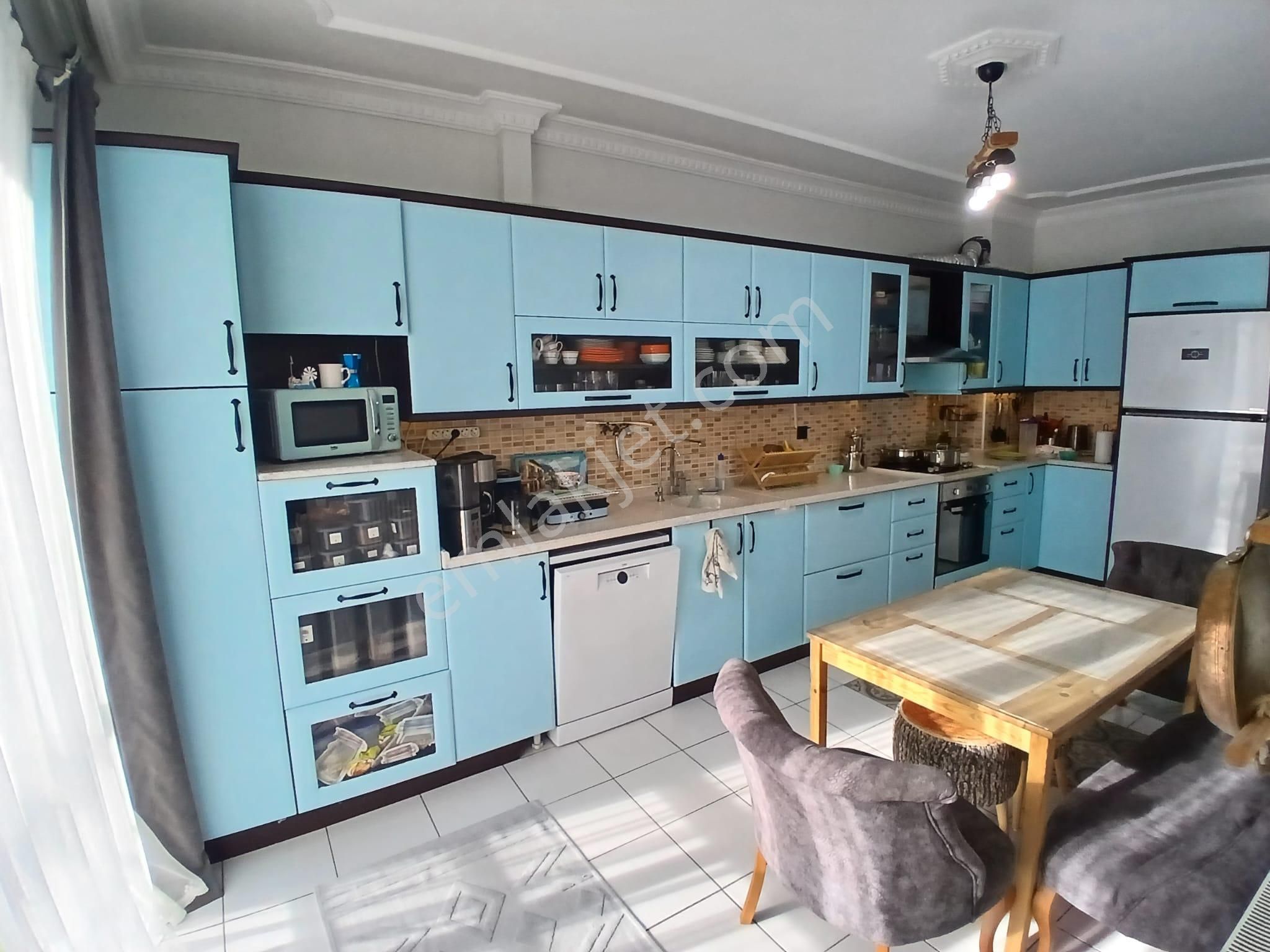 Akçay Emlak'tan Akşehir Yarenler Mahallesi Doğpa Market Karşısı Asansörlü Ara Kat Satılık 3+1 Daire - Görsel 4