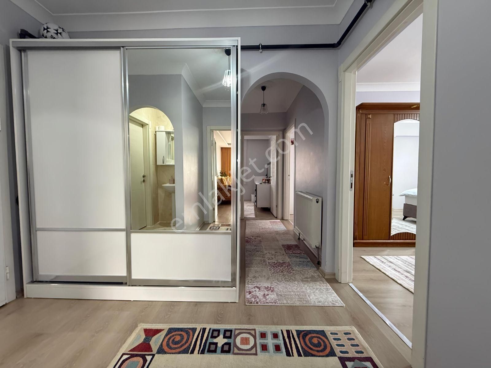 Güney Cephe Arakat 3+1 | 130 M² | Asansörlü | Merkezi Konum - Görsel 12