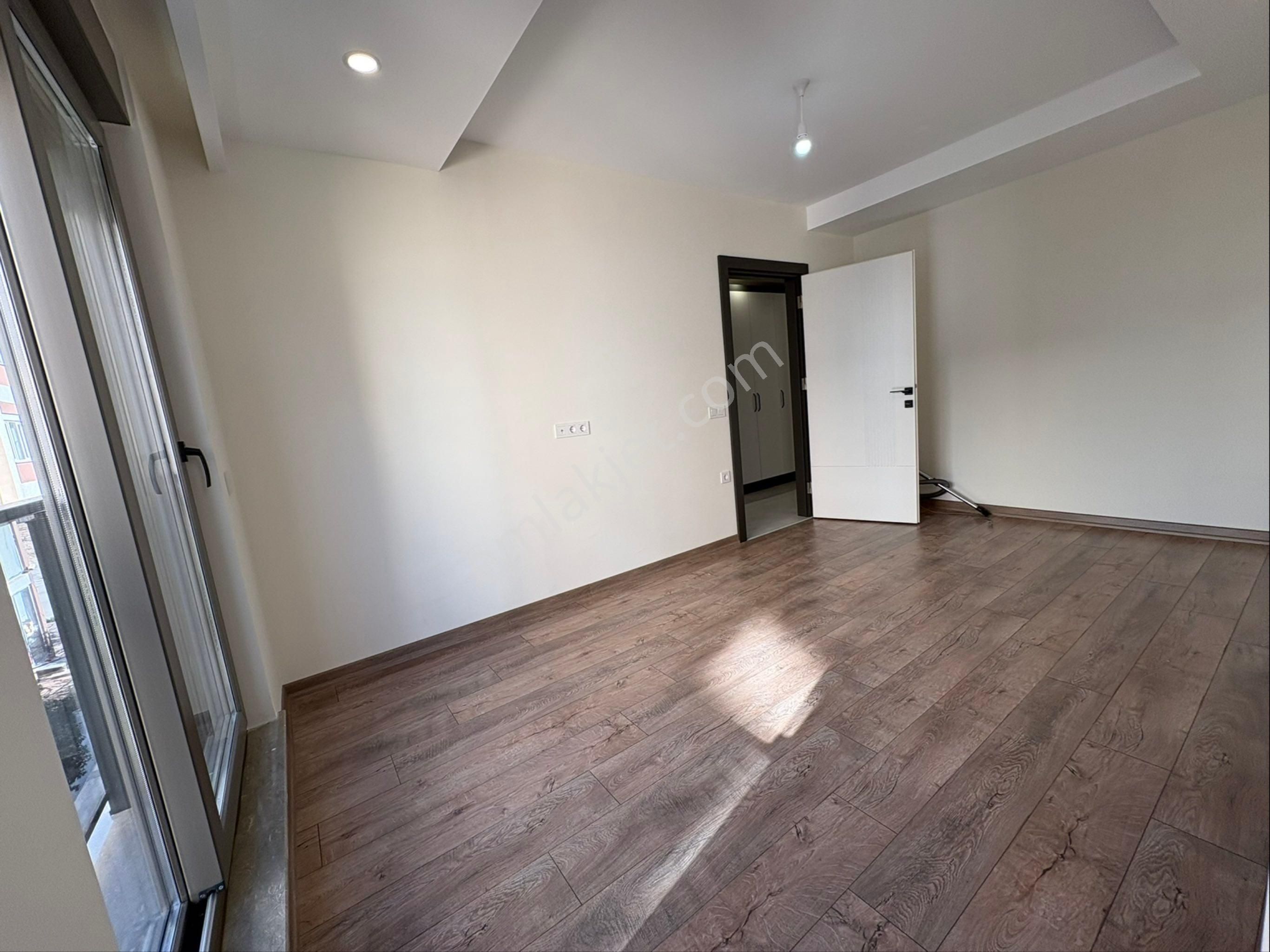 Aspendos Tramway Durağı Dibi 2+1 Sıfır Konut - Görsel 7