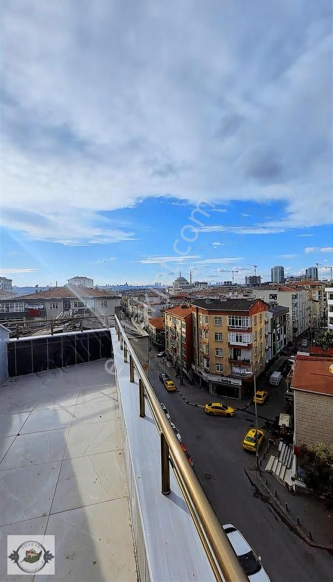 Kanarya Şahin Caddesinde 3+2 140m/2 Dubleks Daire - Görsel 25