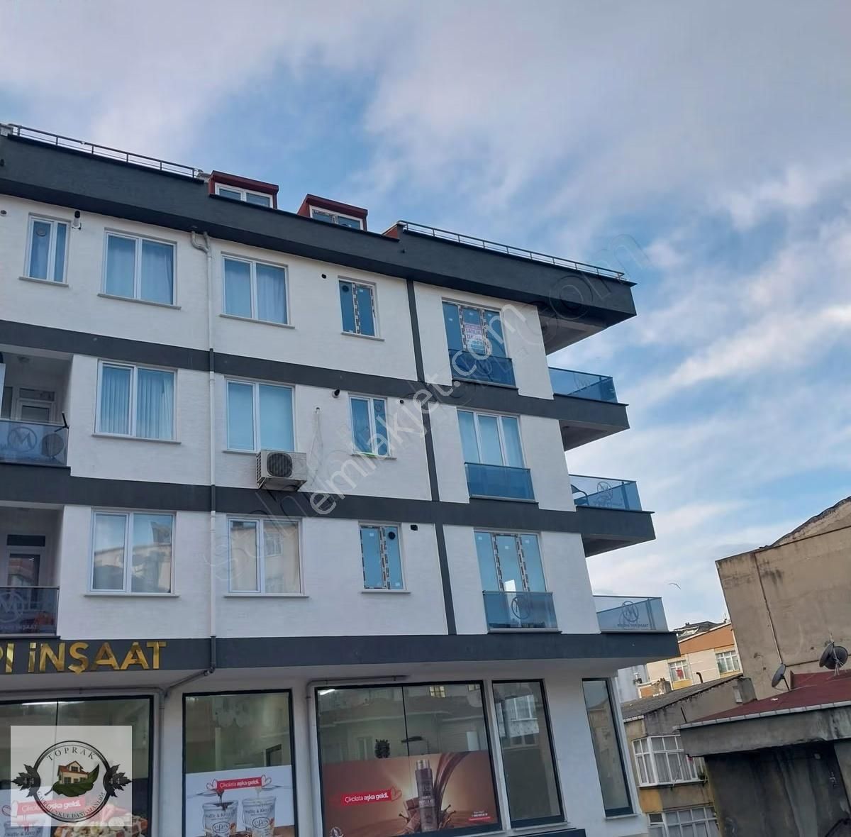 Kanarya Şahin Caddesinde 3+2 140m/2 Dubleks Daire - Görsel 21