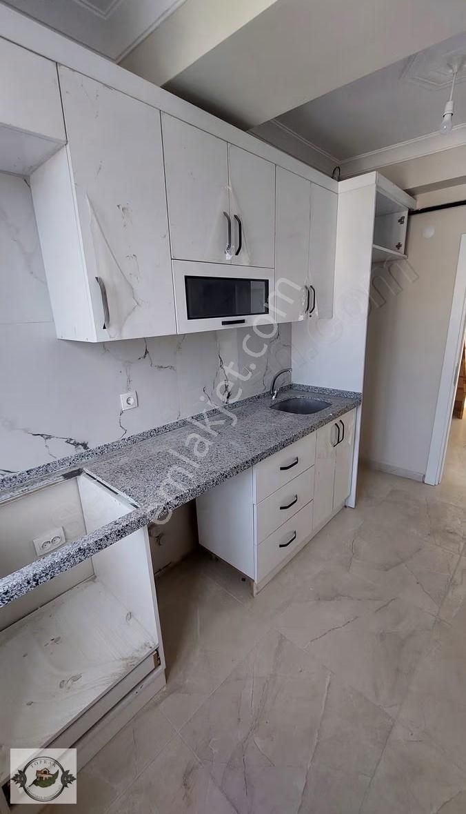 Kanarya Şahin Caddesinde 3+2 140m/2 Dubleks Daire - Görsel 9